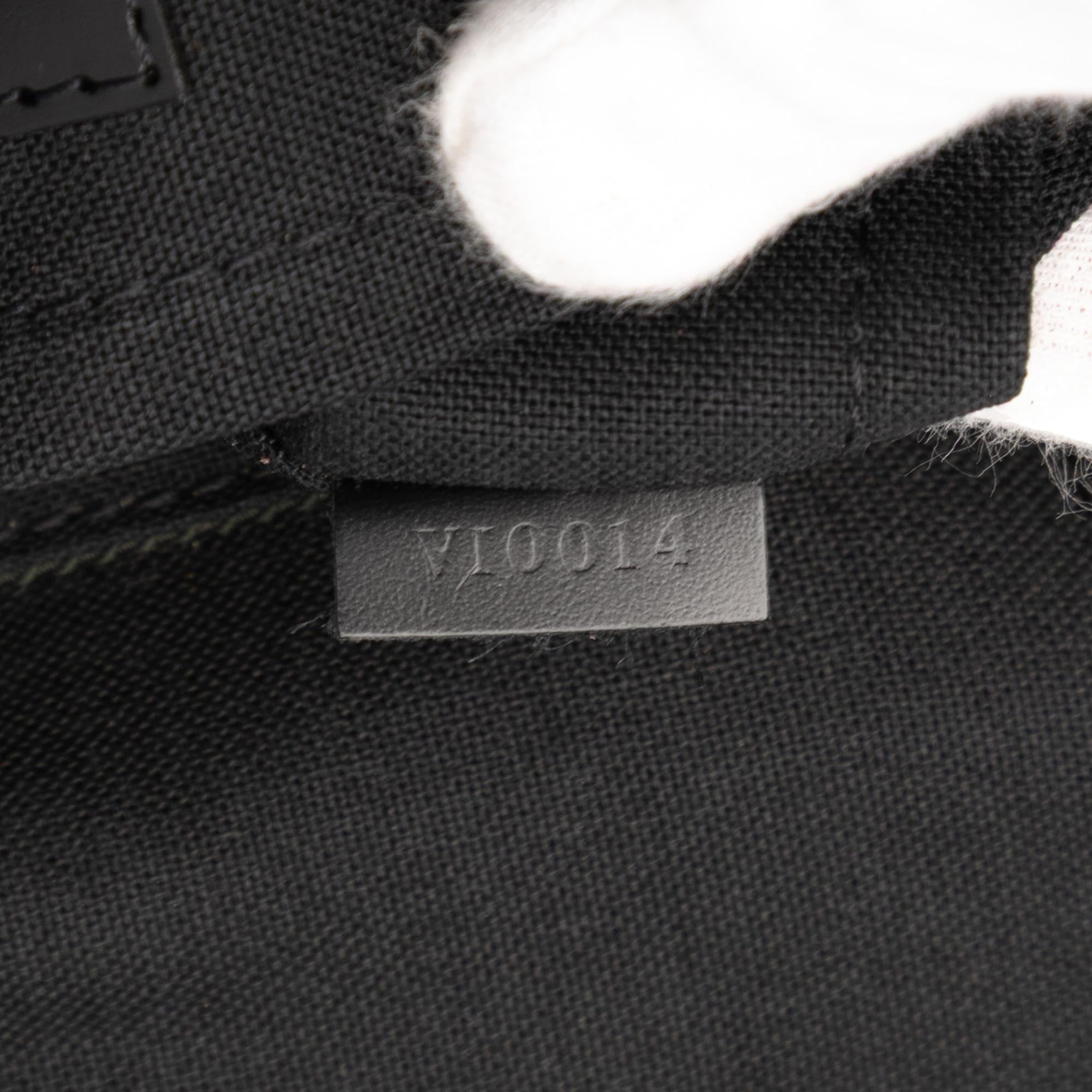 Louis Vuitton Taiga Saratov PM