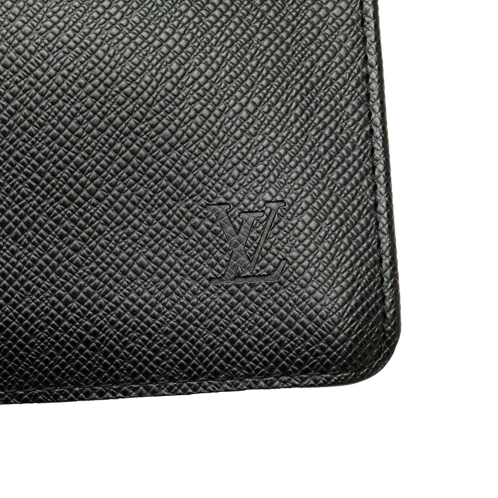 Louis Vuitton Taiga Selenga