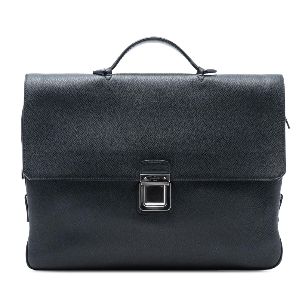 Louis Vuitton Taiga Vassili PM