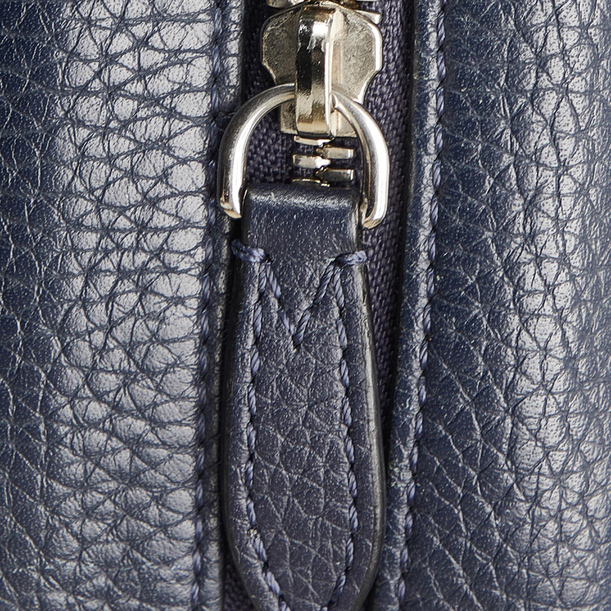 Louis Vuitton Taurillon Danube LV Circle  PM