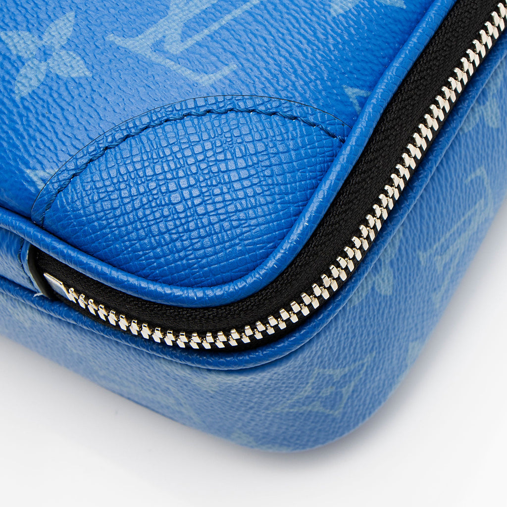 Louis Vuitton Taigarama Leather Alpha Messenger (SHF-TACnOz)