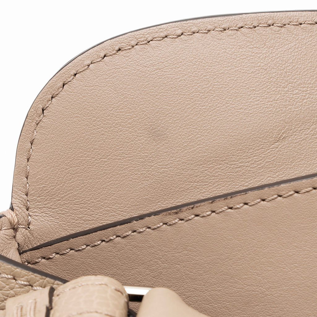 Louis Vuitton Veau Nuage Calfskin Milla MM Tote (SHF-23752)
