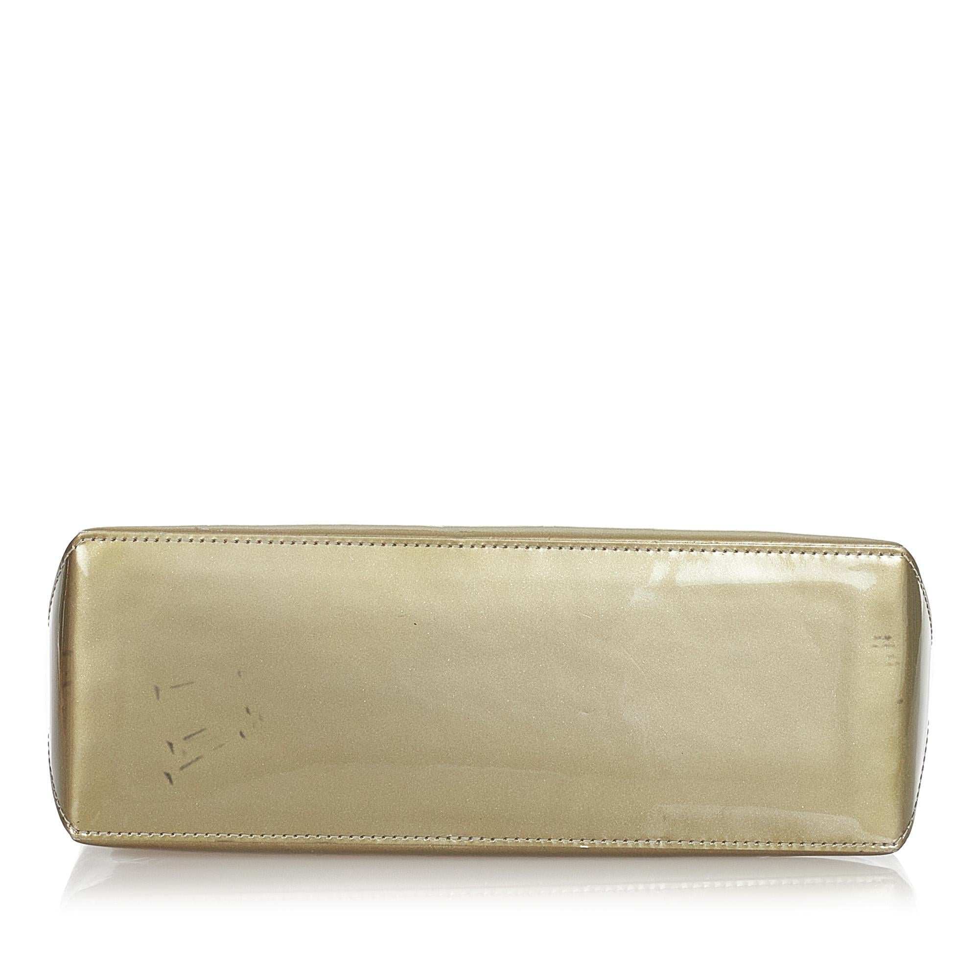 Louis Vuitton Vernis Wilshire PM (SHG-22572)