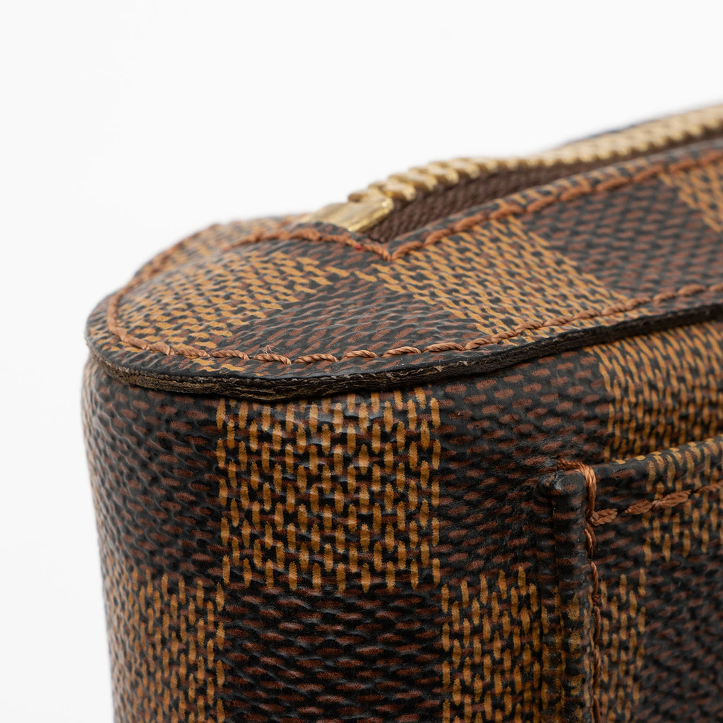 Louis Vuitton Vintage Damier Ebene Geronimos Sling Bag (SHF-IWcx8E)