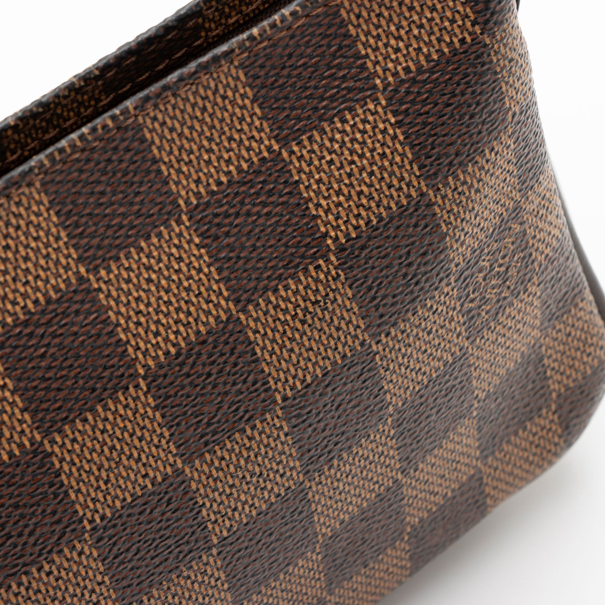 Louis Vuitton Vintage Damier Ebene Navona Pochette