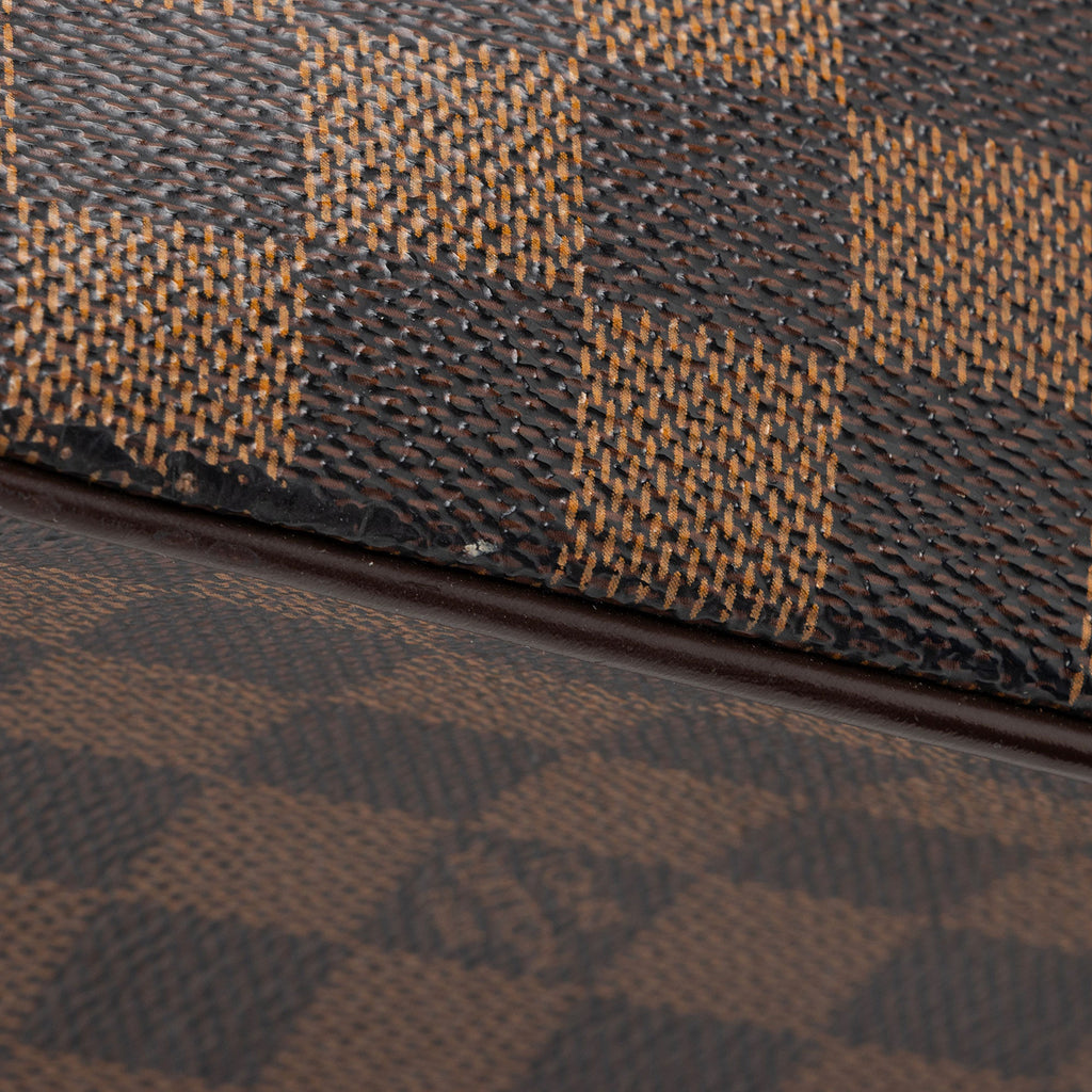 Louis Vuitton Vintage Damier Ebene Uzes Tote (SHF-WPetEb)