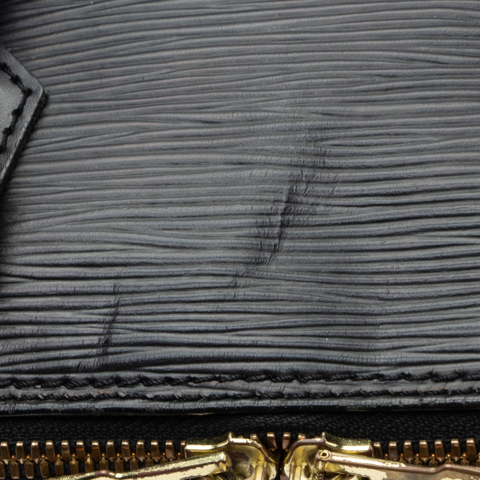 Louis Vuitton Vintage Epi Leather Alma PM Satchel (SHF-d8E4zg)