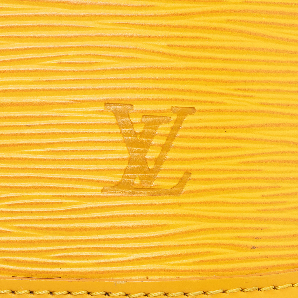 Louis Vuitton Vintage Epi Leather Alma PM Satchel (SHF-PzSHJO)