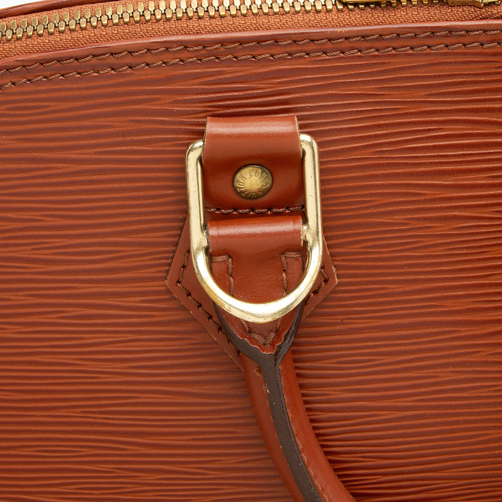 Louis Vuitton Vintage Epi Leather Alma PM Satchel (SHF-ZcaQTJ)