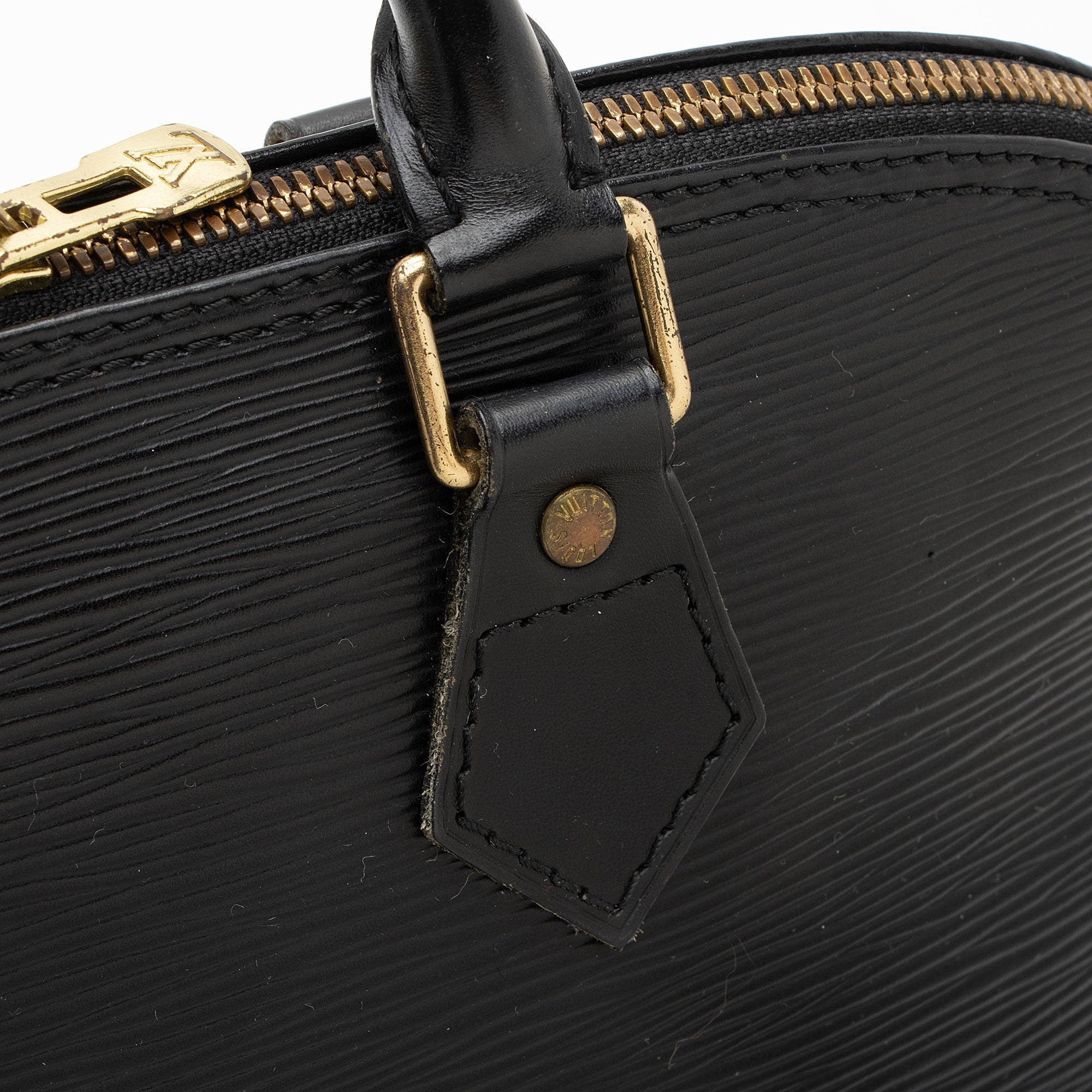 Louis Vuitton Vintage Epi Leather Alma PM Satchel (SHF-I4bcmY)