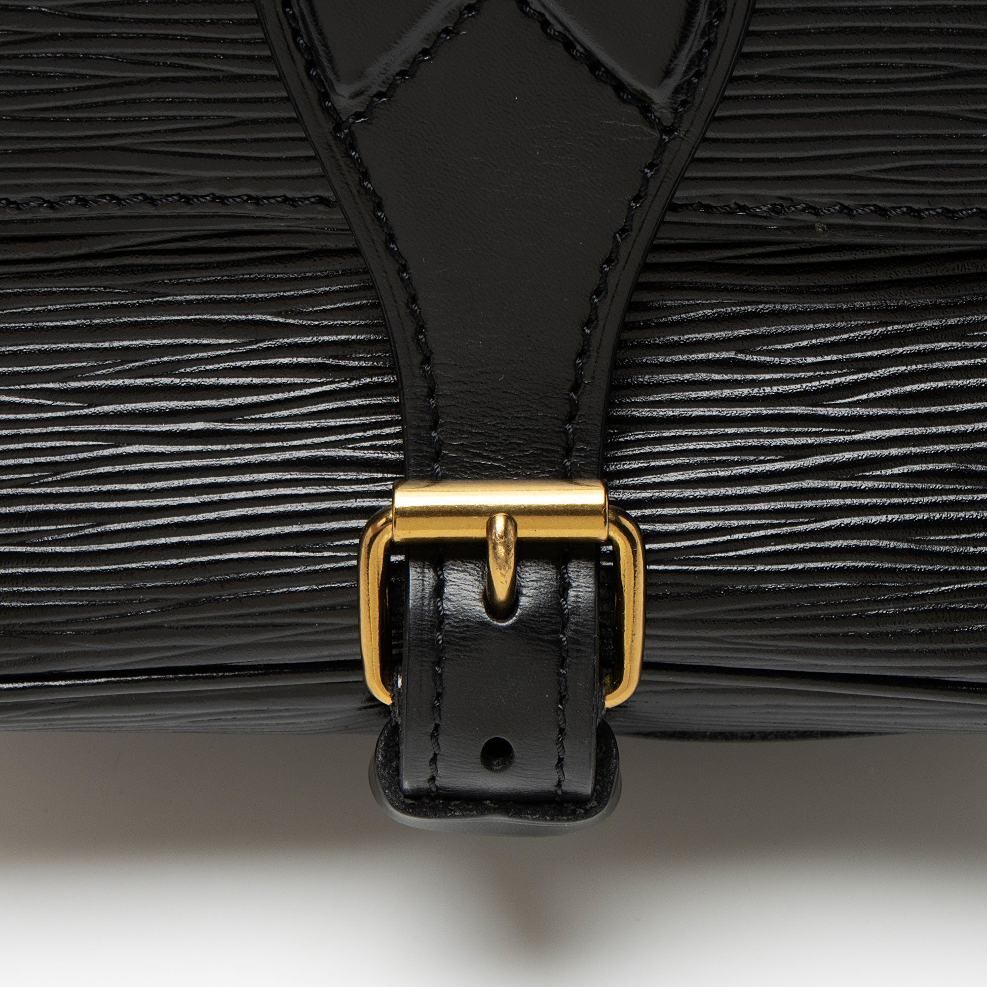 Louis Vuitton Vintage Epi Leather Cartouchiere MM Shoulder Bag