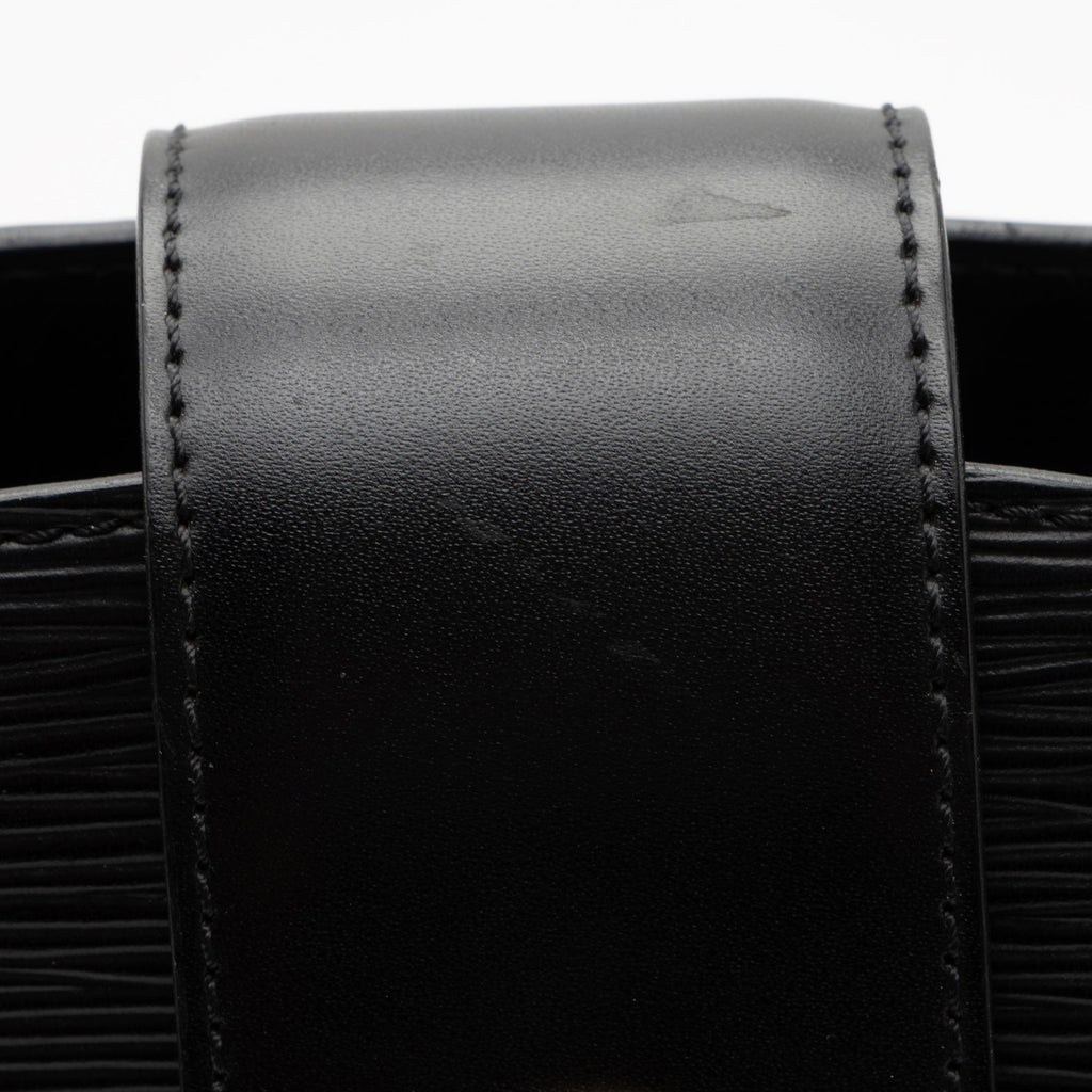 Louis Vuitton Vintage Epi Leather Cluny Shoulder Bag (SHF-d5Ik95)