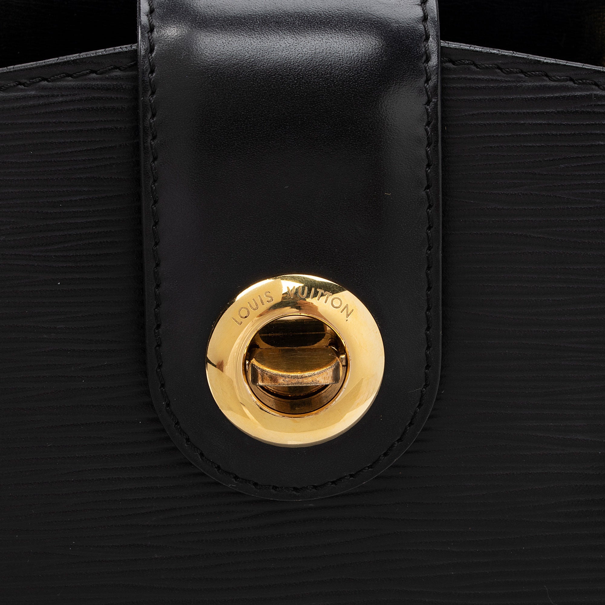 Louis Vuitton Vintage Epi Leather Cluny Shoulder Bag