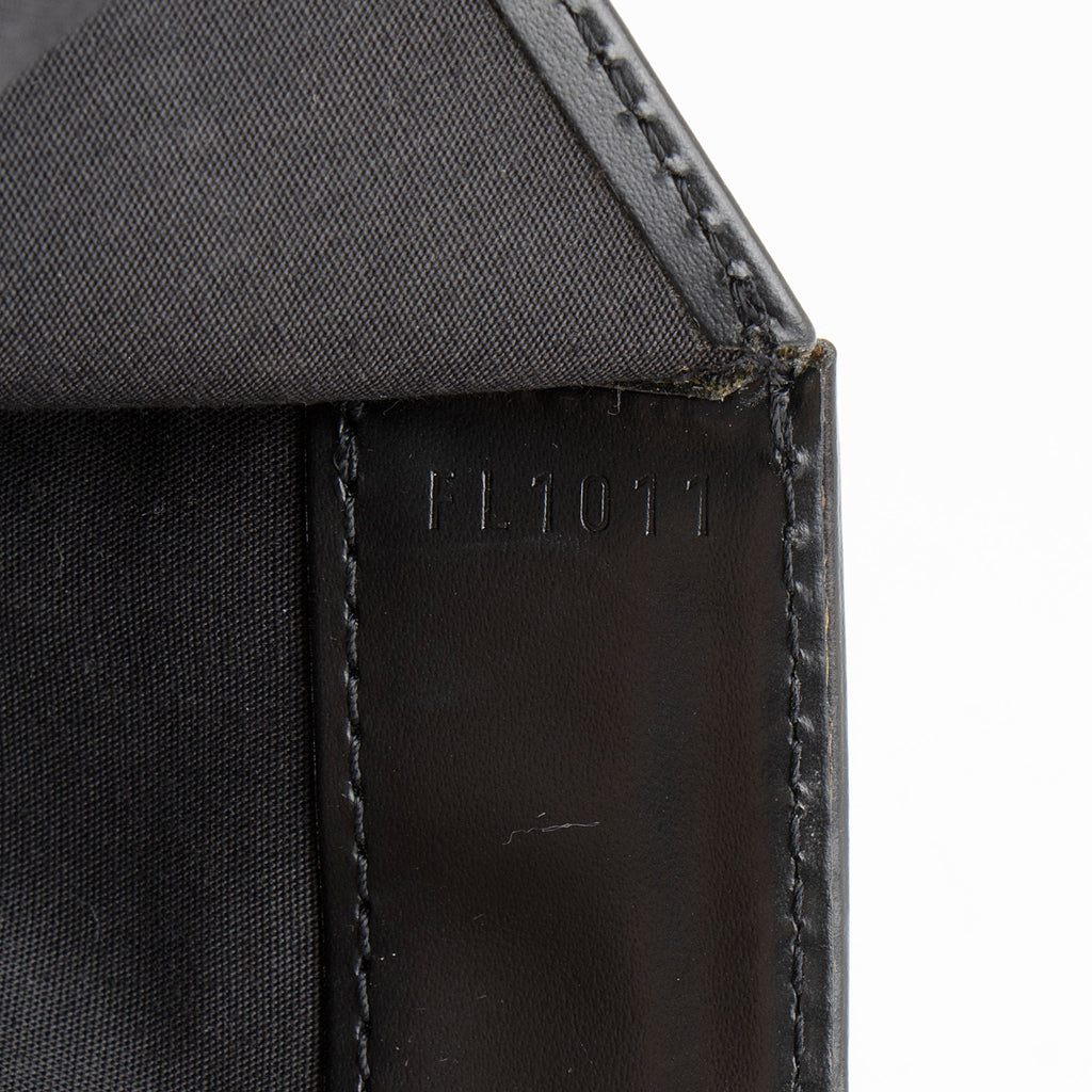 Louis Vuitton Vintage Epi Leather Dinard Shoulder Bag (SHF-Bceodi)