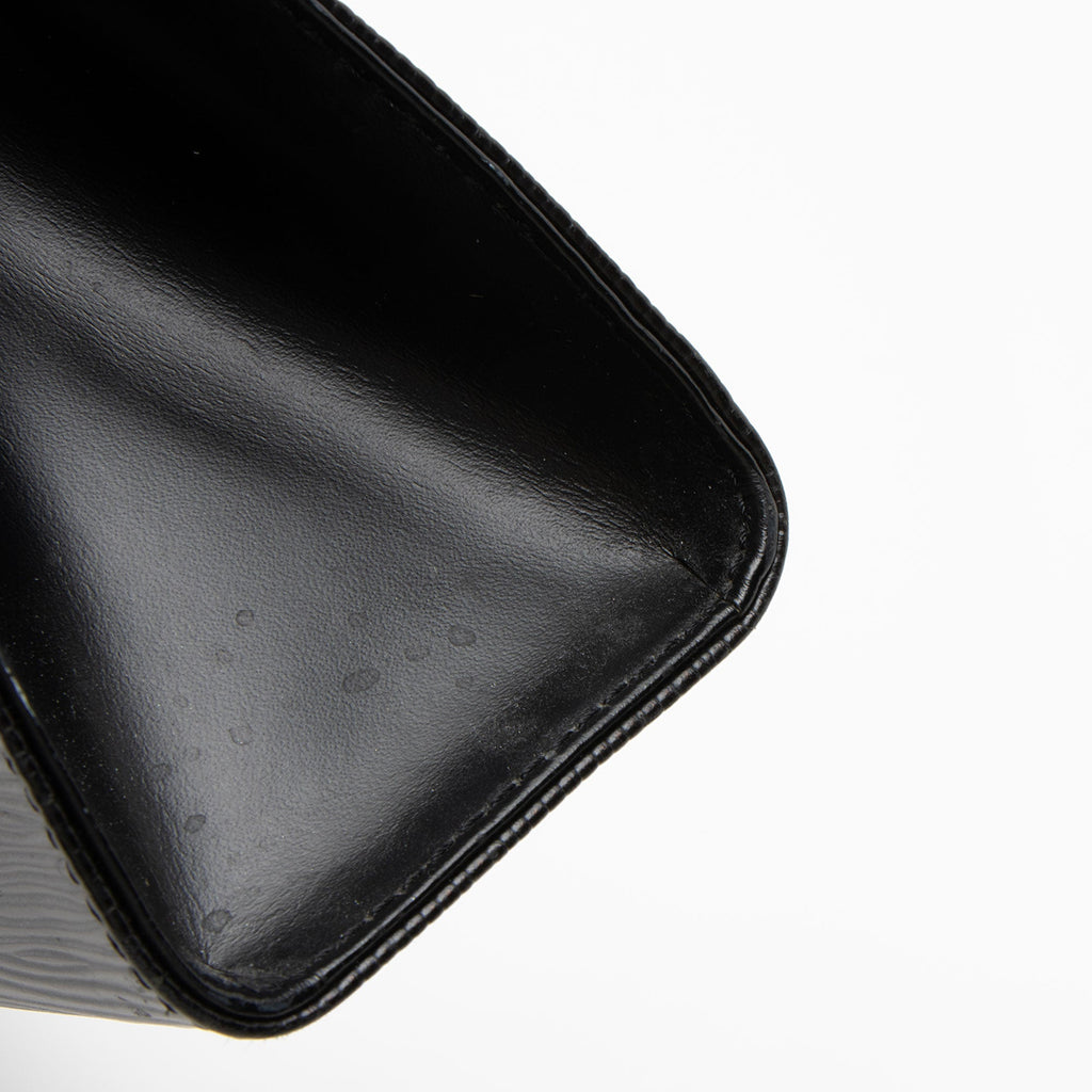 Louis Vuitton Vintage Epi Leather Dinard Shoulder Bag (SHF-Bceodi)