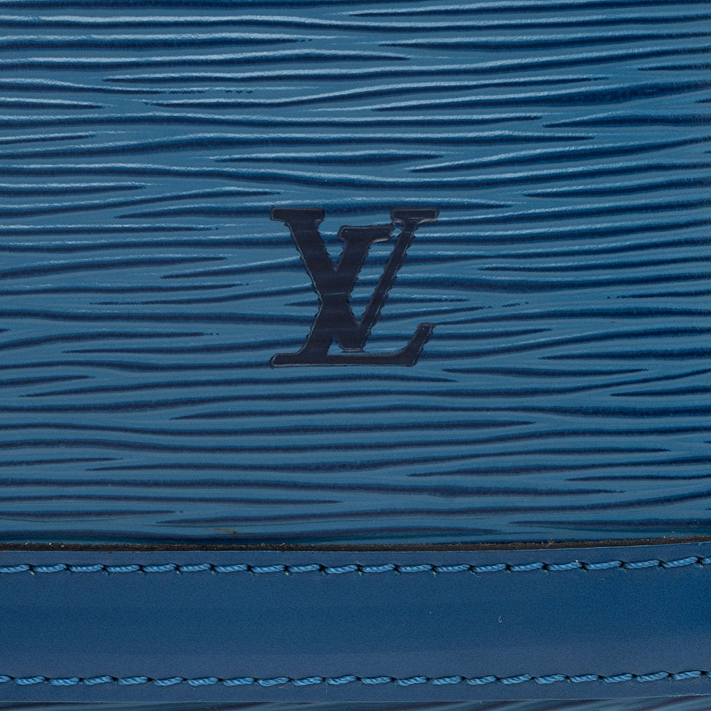 Louis Vuitton Vintage Epi Leather Lussac Tote (SHF-ELgUqb)