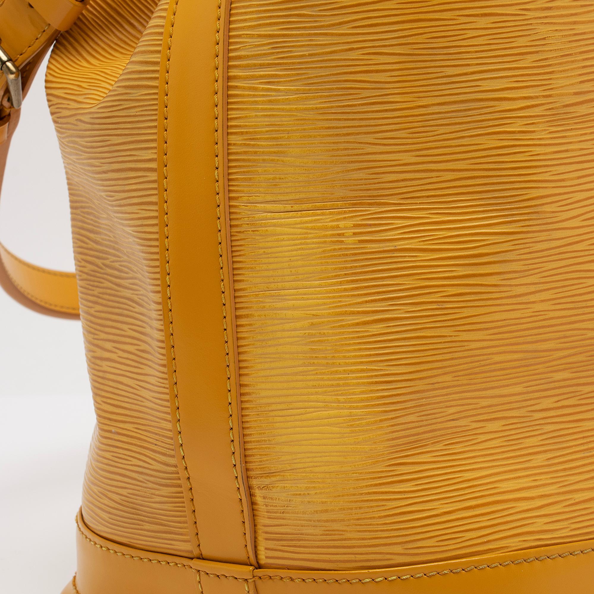Louis Vuitton Vintage Epi Leather Noe Shoulder Bag (SHF-9zaWe9)
