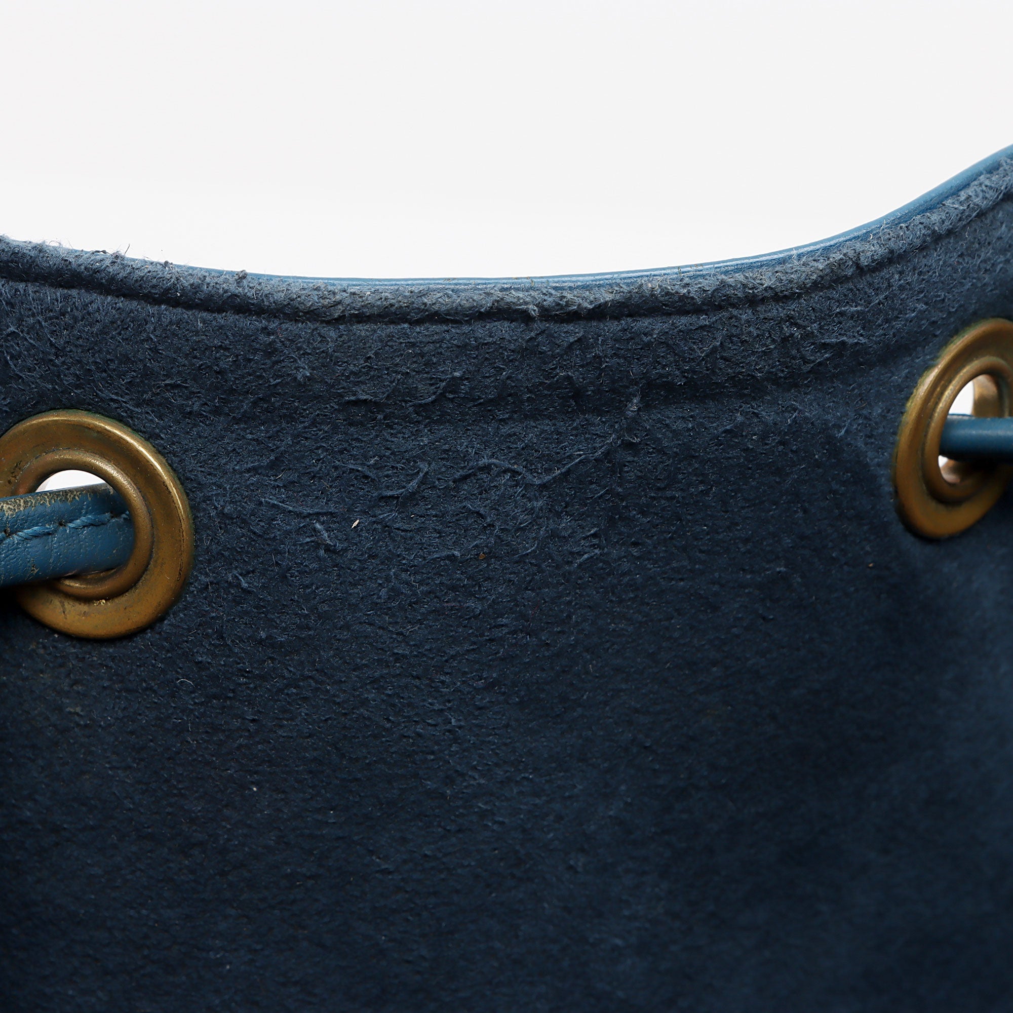 Louis Vuitton Vintage Epi Leather Petit Noe Shoulder Bag (SHF-PWI9dh)