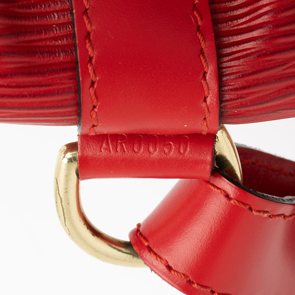 Louis Vuitton Vintage Epi Leather Petit Noe Shoulder Bag (SHF-KnJjlt)