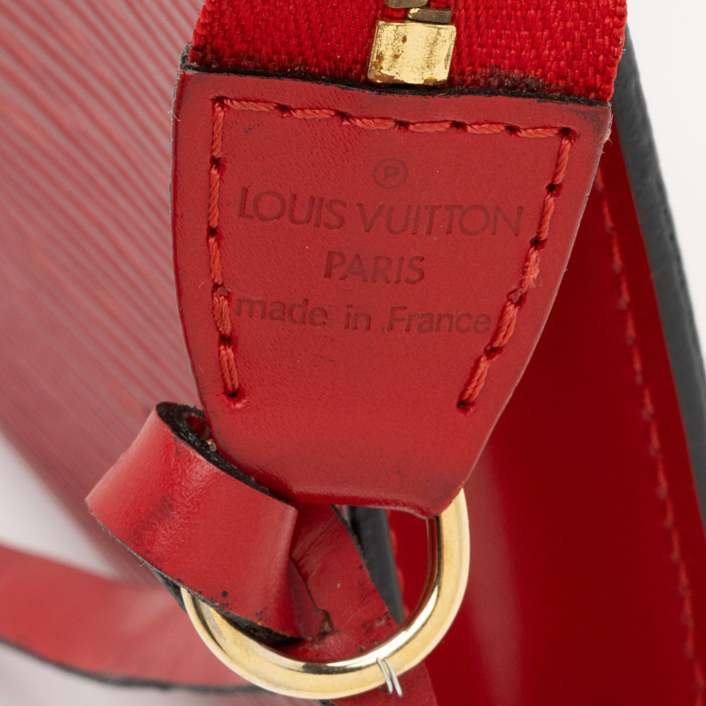 Louis Vuitton Vintage Epi Leather Pochette 21 Accessoires (SHF-PlWgDw)