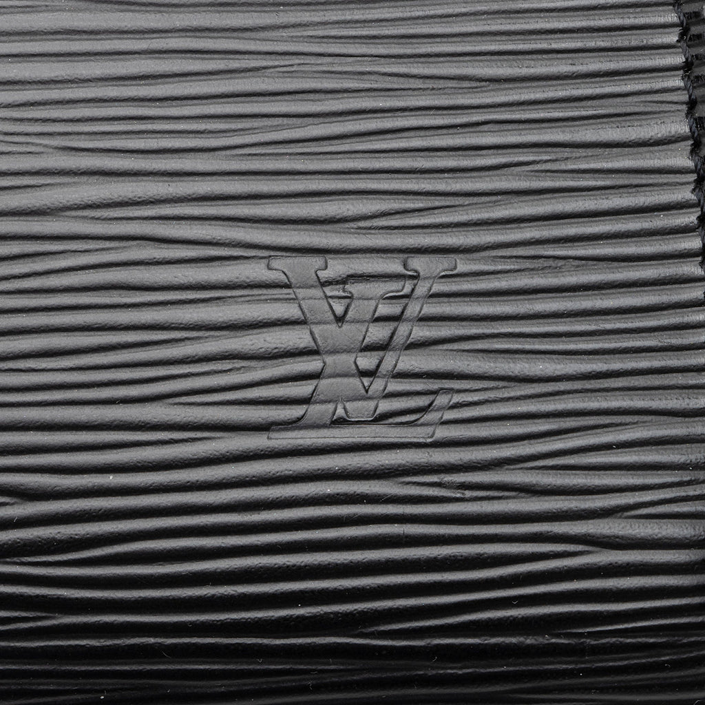 Louis Vuitton Vintage Epi Leather Pochette Accessoires (SHF-CCNQ5c)