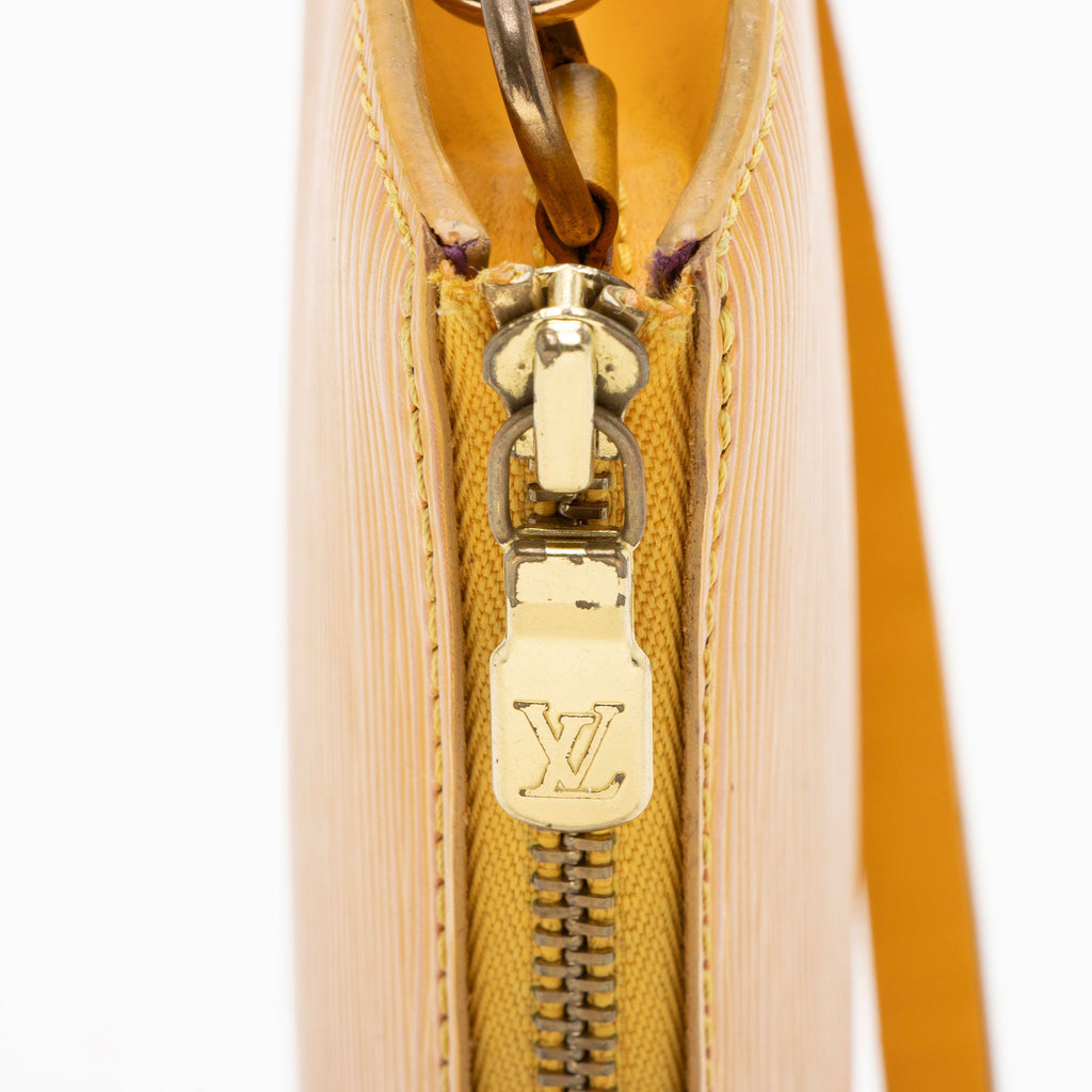 Louis Vuitton Vintage Epi Leather Pochette Accessoires