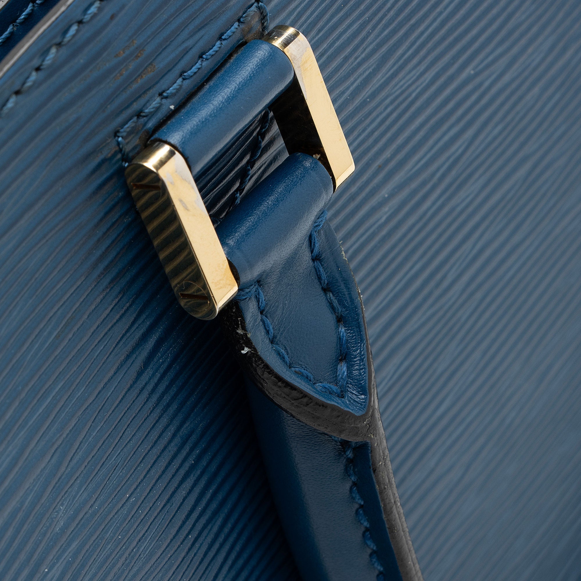 Louis Vuitton Vintage Epi Leather Pont Neuf Satchel (SHF-QKCrtV)