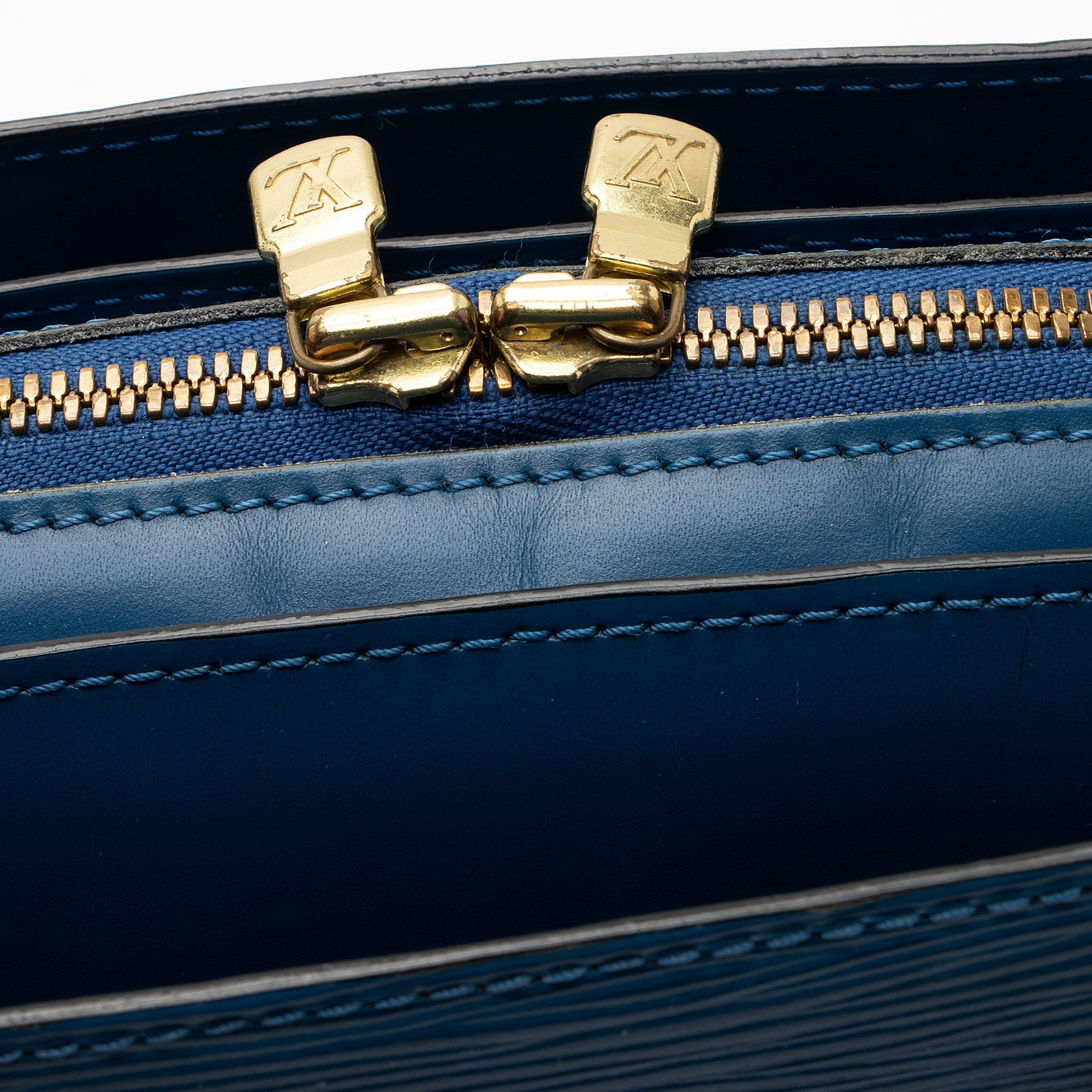 Louis Vuitton Vintage Epi Leather Pont Neuf Satchel (SHF-QKCrtV)