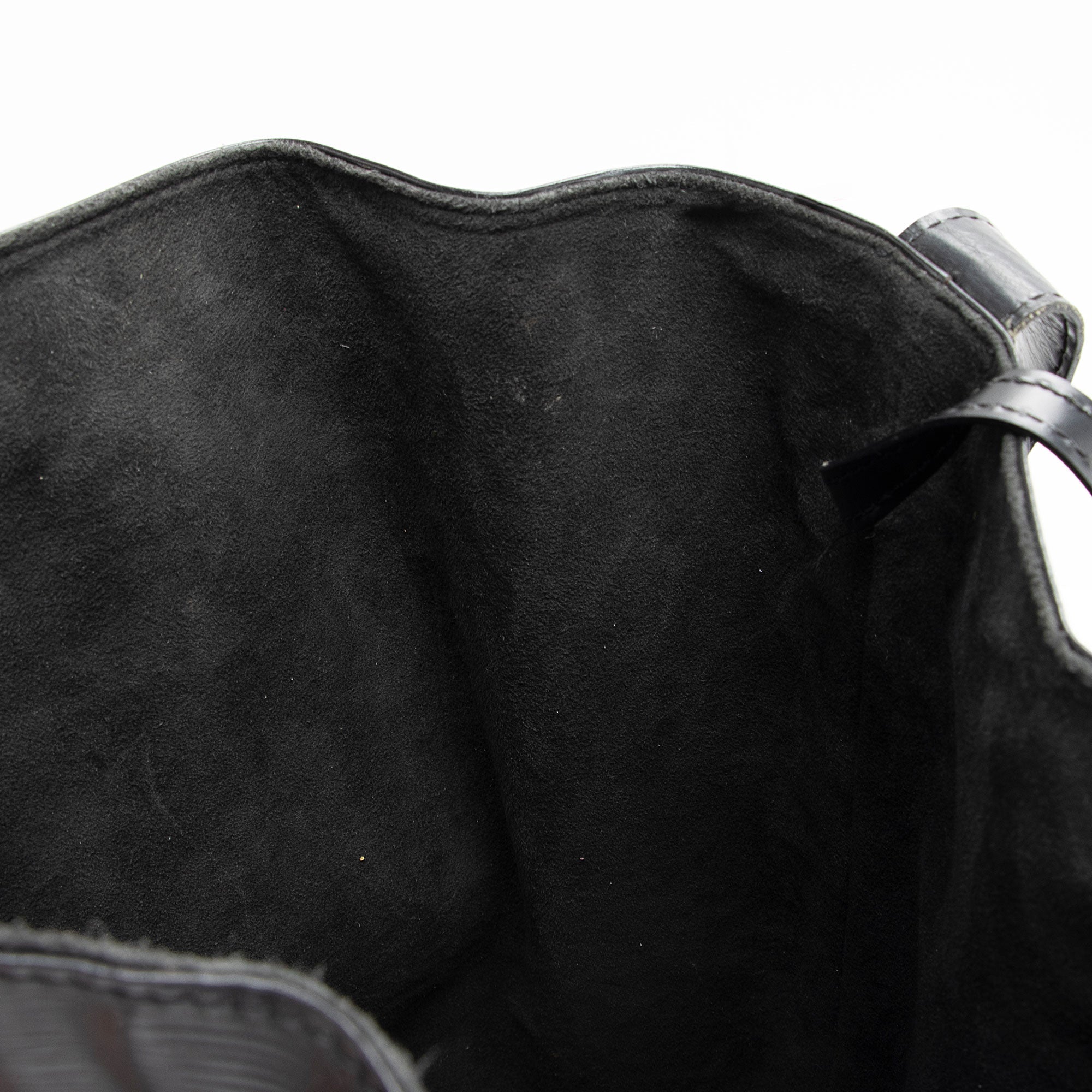 Louis Vuitton Vintage Epi Leather Sac D'epaule PM Shoulder Bag (SHF-QDKhlf)