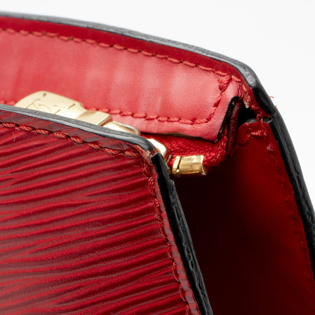 Louis Vuitton Vintage Epi Leather St. Jacques GM Shoulder Bag (SHF-pXWtO8)