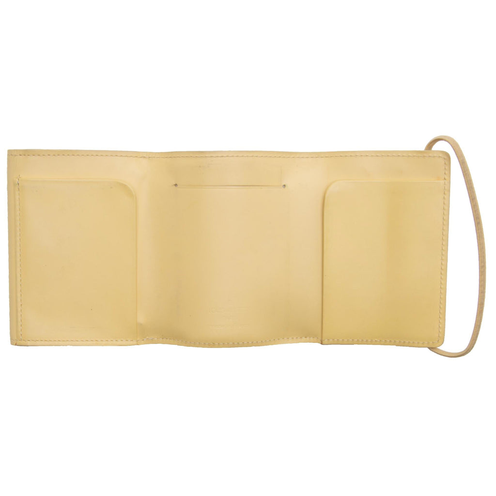 Louis Vuitton Vintage Epi Leather Trifold Wallet (SHF-23581)