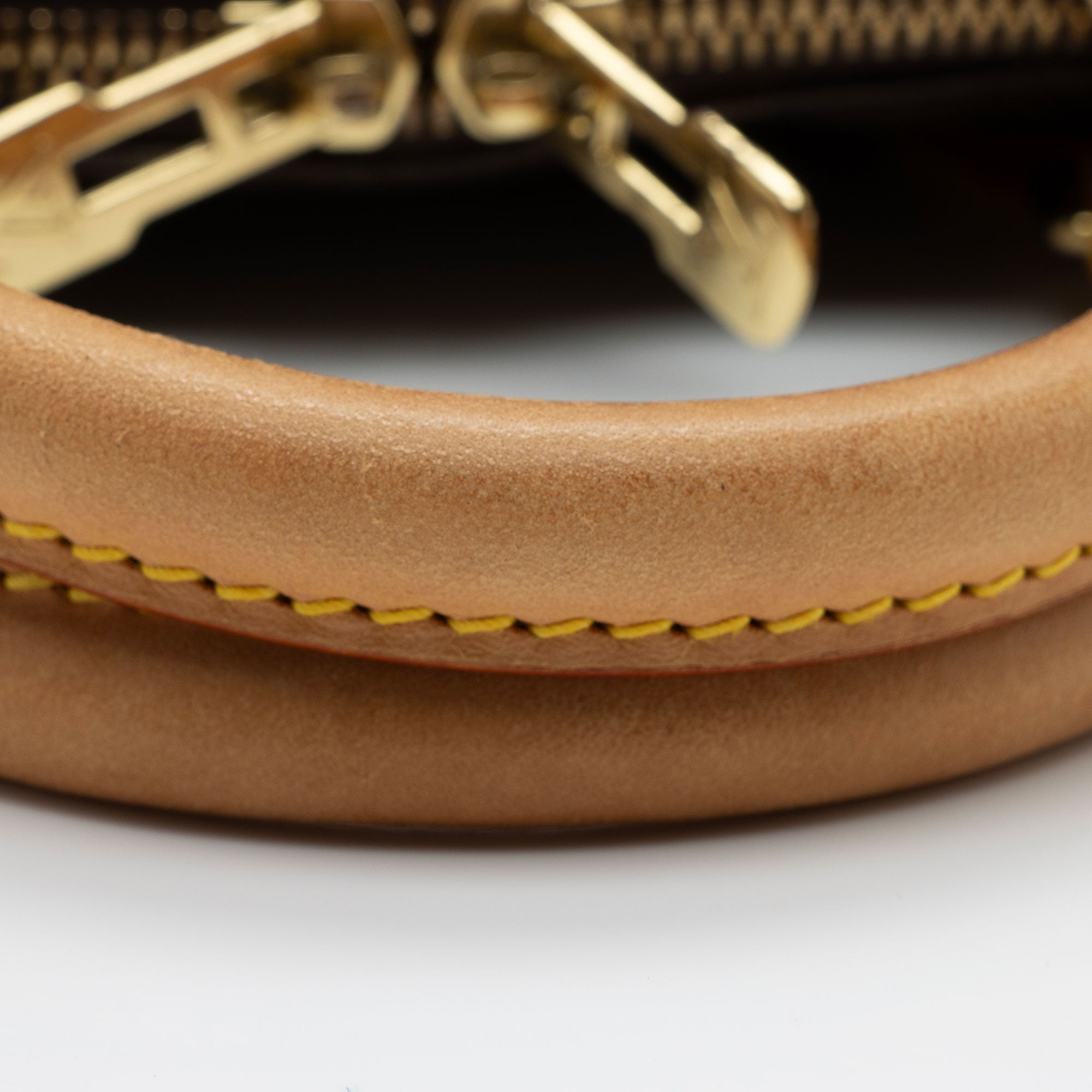 Louis Vuitton Vintage Monogram Canvas Alma PM Satchel (SHF-Z8pdA9)