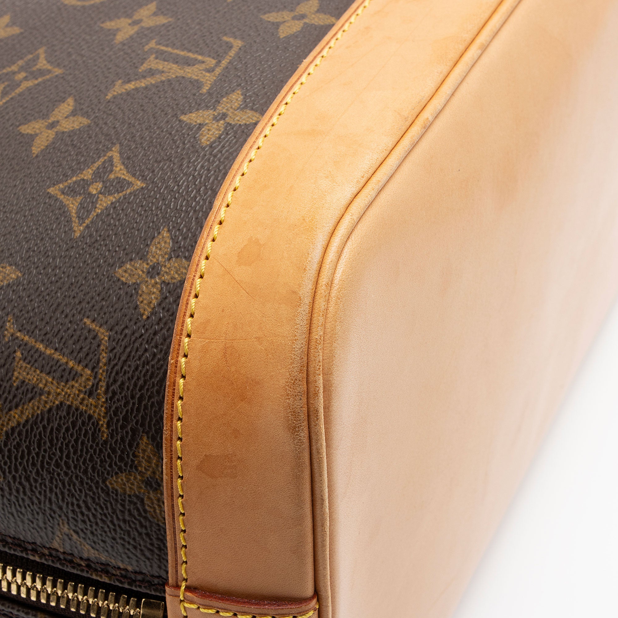 Louis Vuitton Vintage Monogram Canvas Alma PM Satchel (SHF-25edE1)