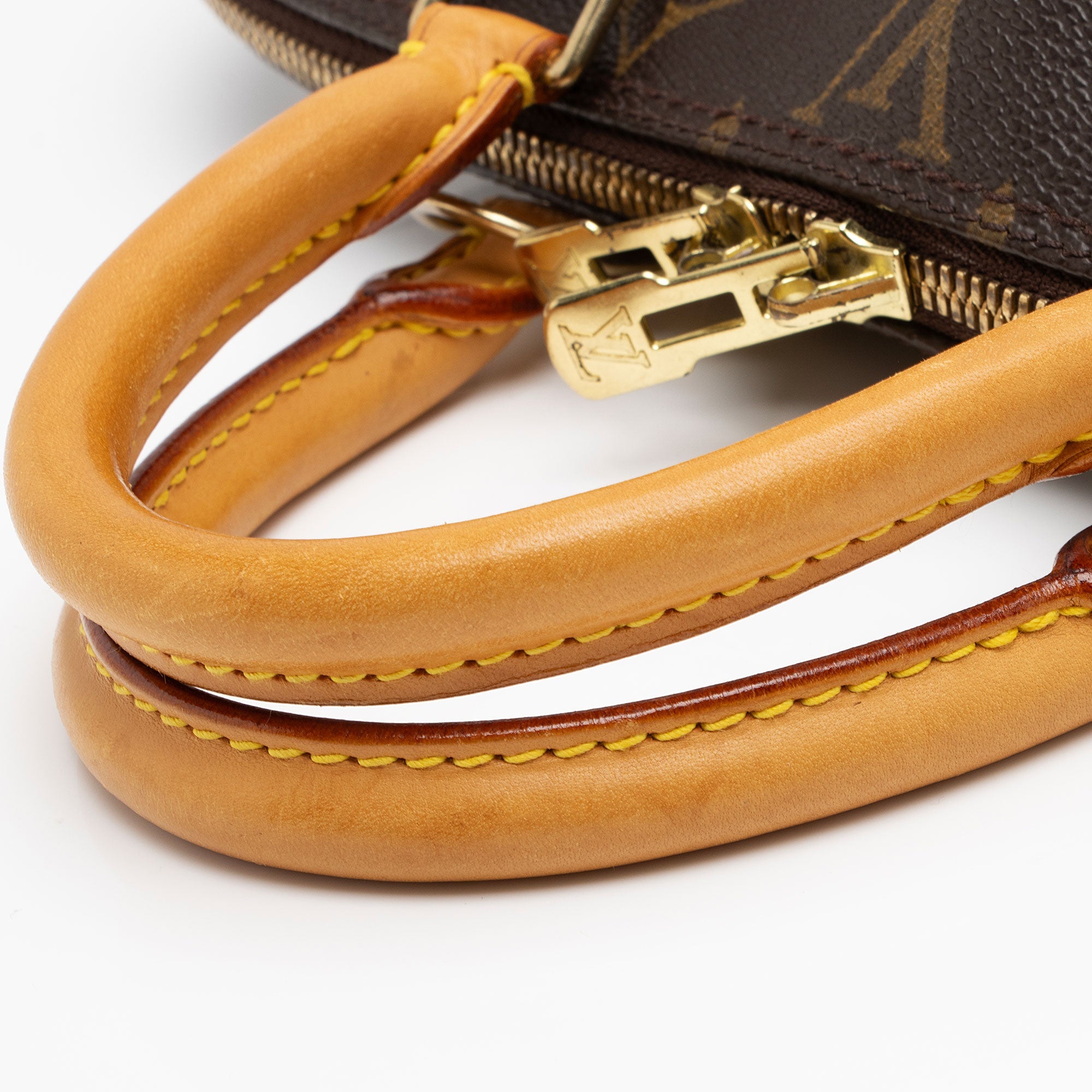 Louis Vuitton Vintage Monogram Canvas Alma PM Satchel (SHF-U8Ixq0)