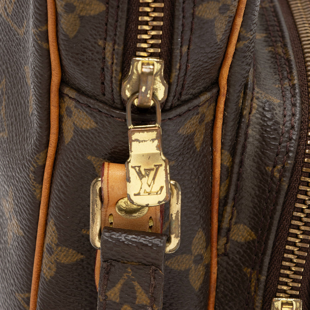 Louis Vuitton Vintage Monogram Canvas Amazone Shoulder Bag (SHF-jjMBAo)