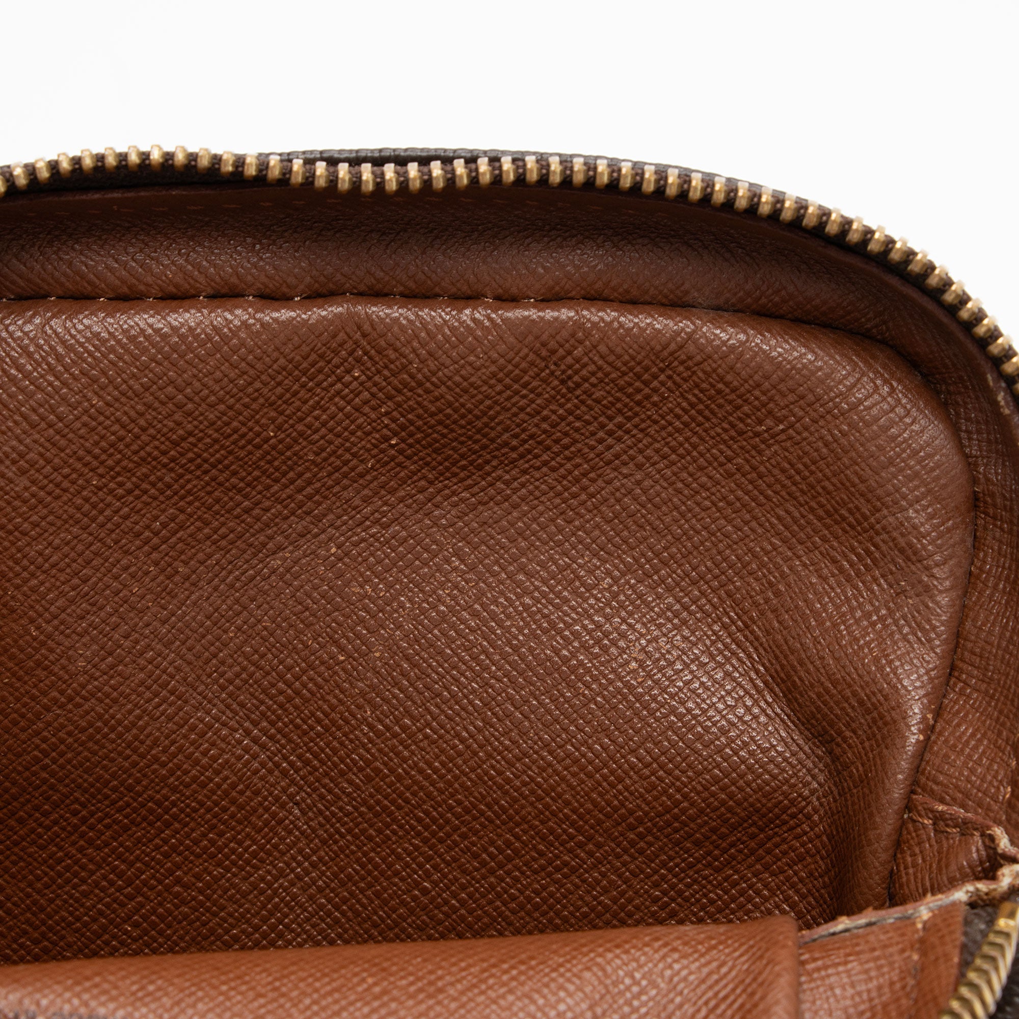 Louis Vuitton Vintage Monogram Canvas Amazone Shoulder Bag (SHF-jjMBAo)