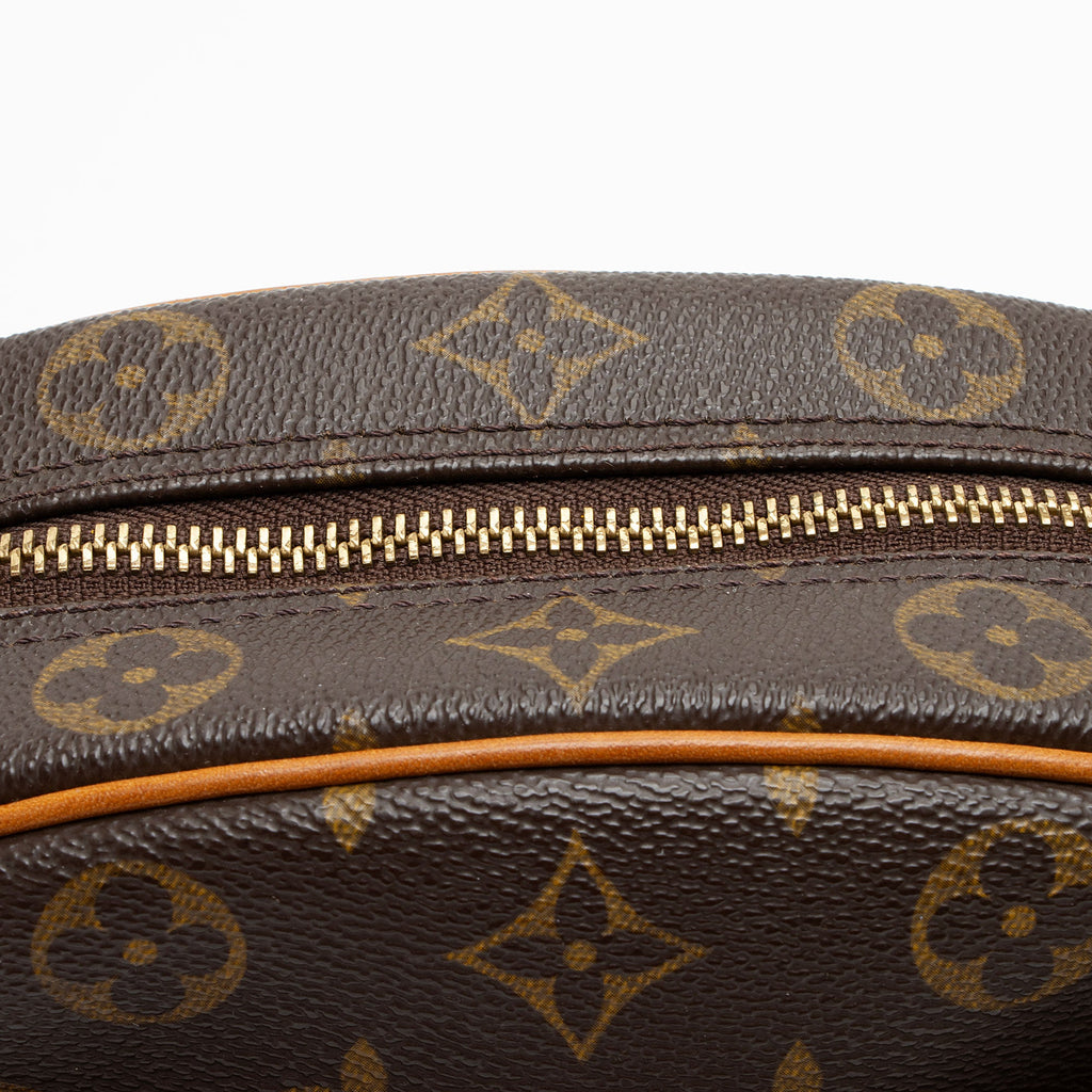 Louis Vuitton Vintage Monogram Canvas Blois Shoulder Bag