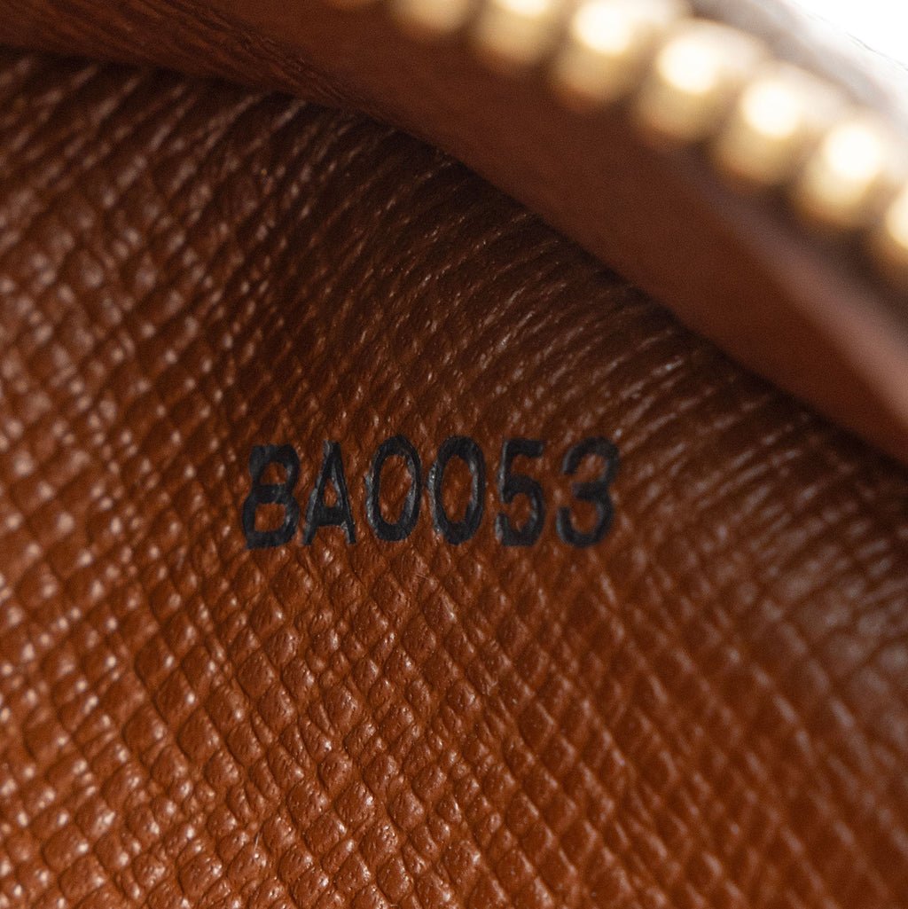 Louis Vuitton Vintage Monogram Canvas Blois Shoulder Bag