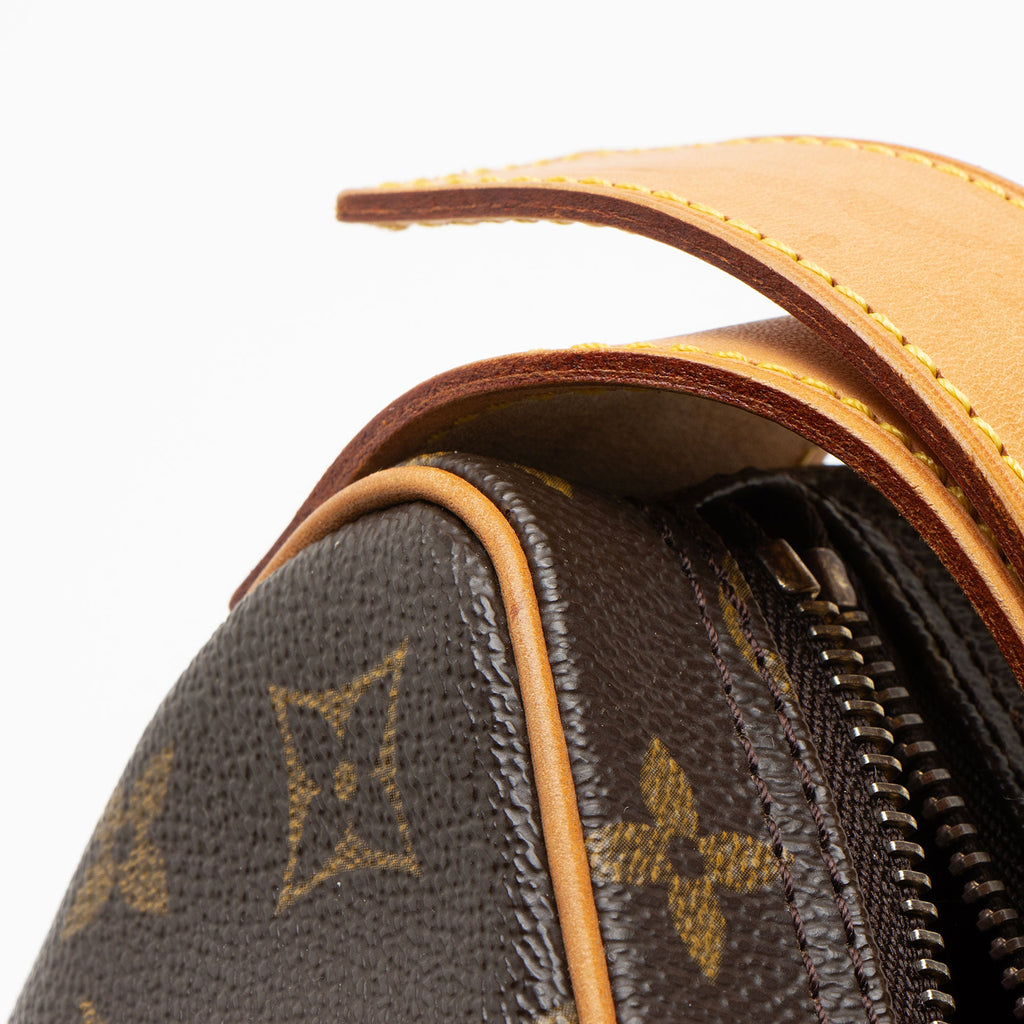 Louis Vuitton Vintage Monogram Canvas Croissant MM Shoulder Bag