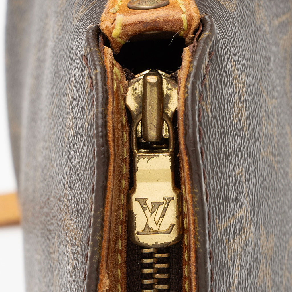 Louis Vuitton Vintage Monogram Canvas Drouot Shoulder Bag (SHF-mx5r7z)