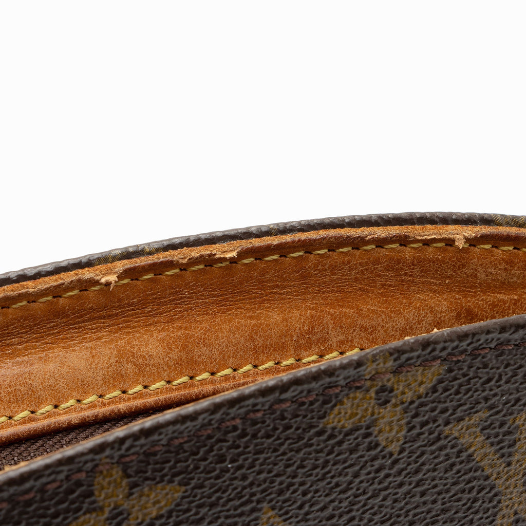 Louis Vuitton Vintage Monogram Canvas Drouot Shoulder Bag (SHF-mx5r7z)