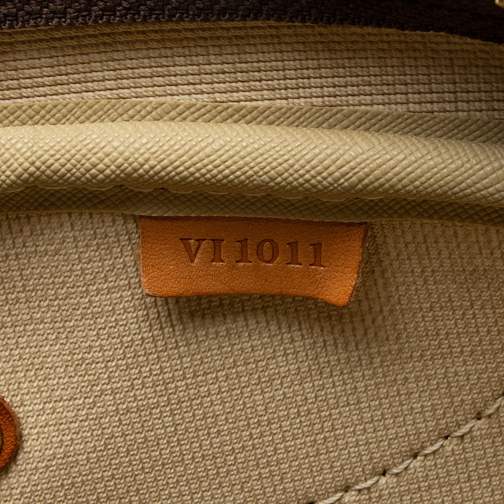 Louis Vuitton Vintage Monogram Canvas Evasion Weekender (SHF-oqME35)