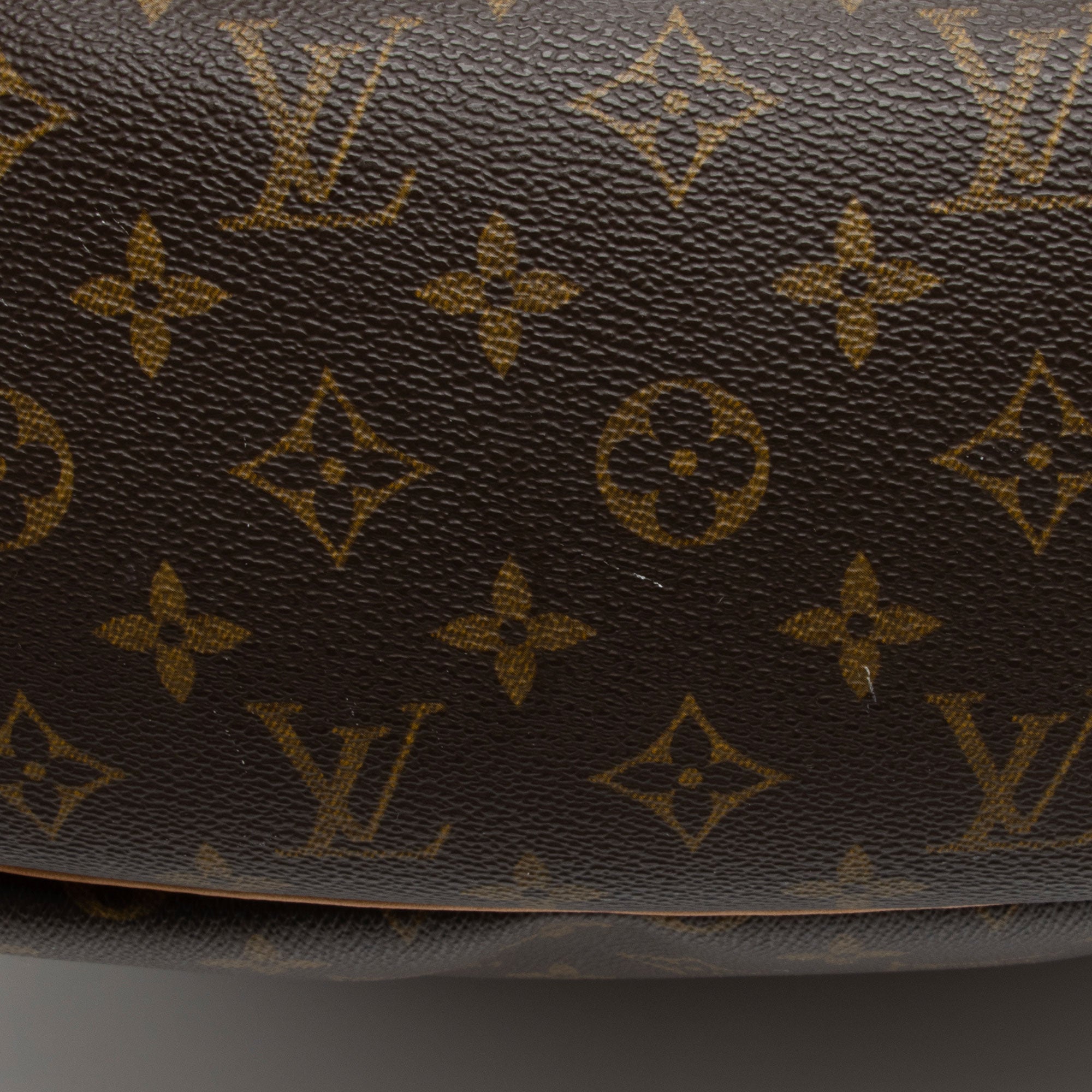 Louis Vuitton Vintage Monogram Canvas Evasion Weekender (SHF-oqME35)