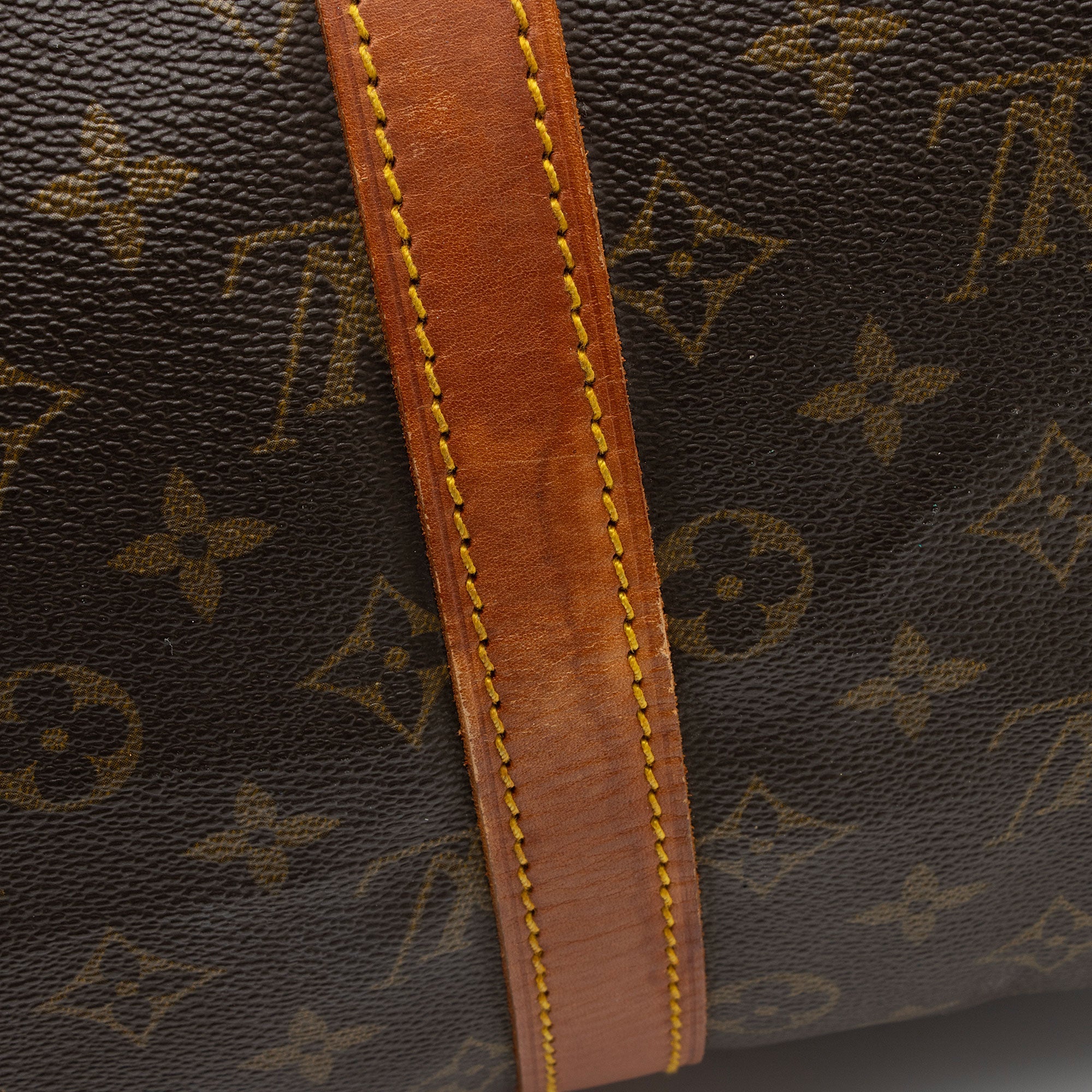 Louis Vuitton Vintage Monogram Canvas Keepall 45 Duffle Bag (SHF-KoU1ul)