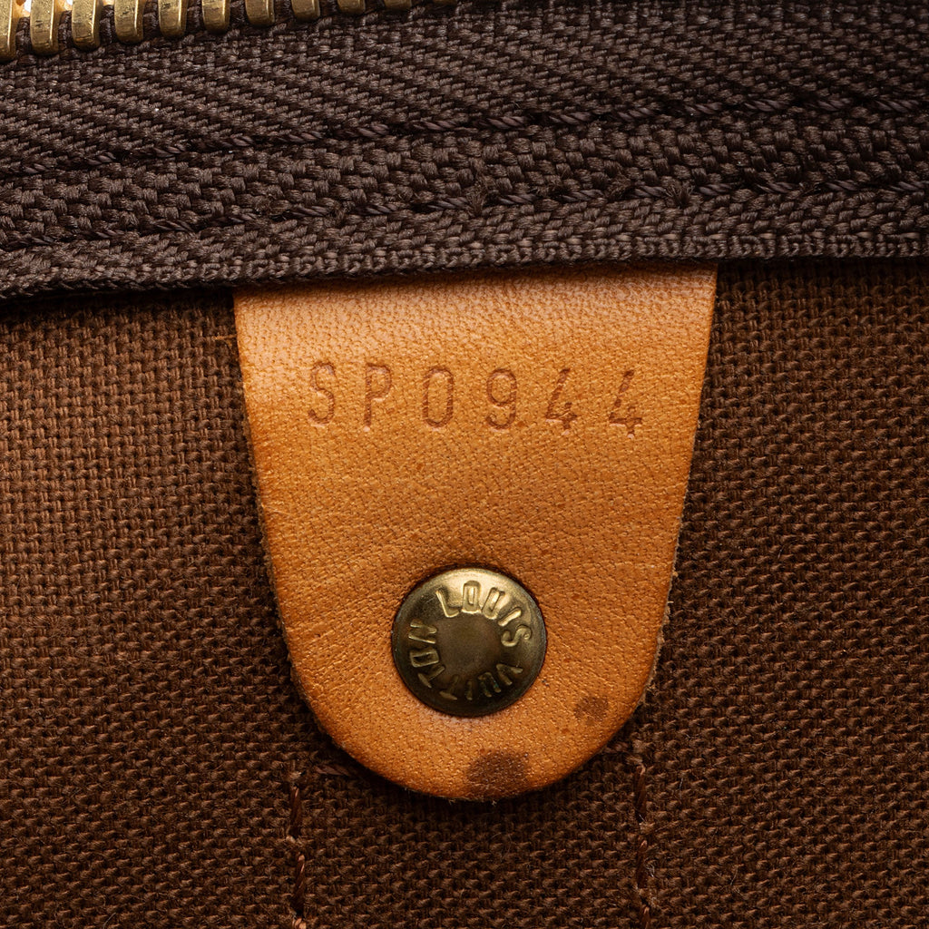 Louis Vuitton Vintage Monogram Canvas Keepall 55 Duffle Bag (SHF-xIA279)