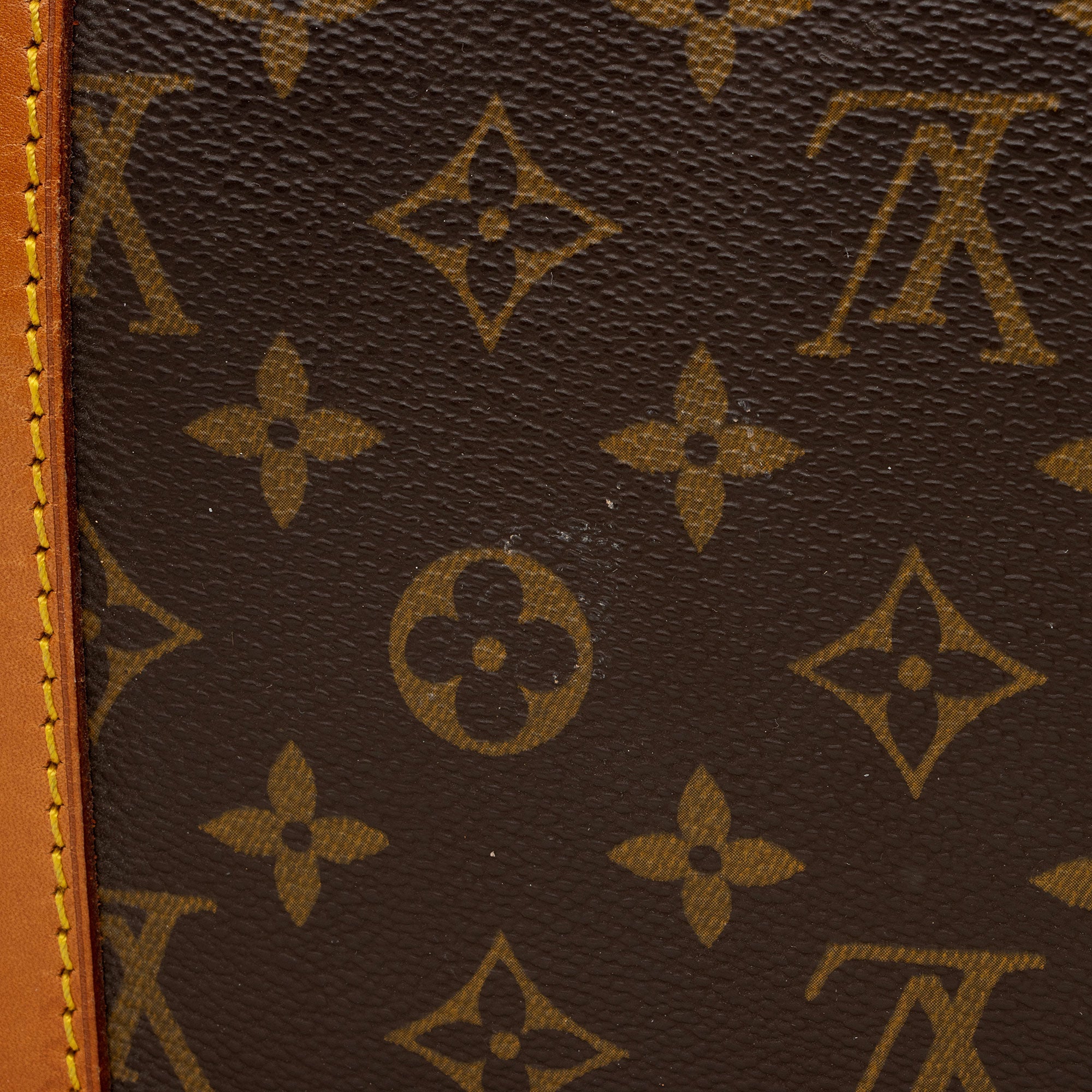 Louis Vuitton Vintage Monogram Canvas Keepall 55 Duffle Bag (SHF-z3uo3H)