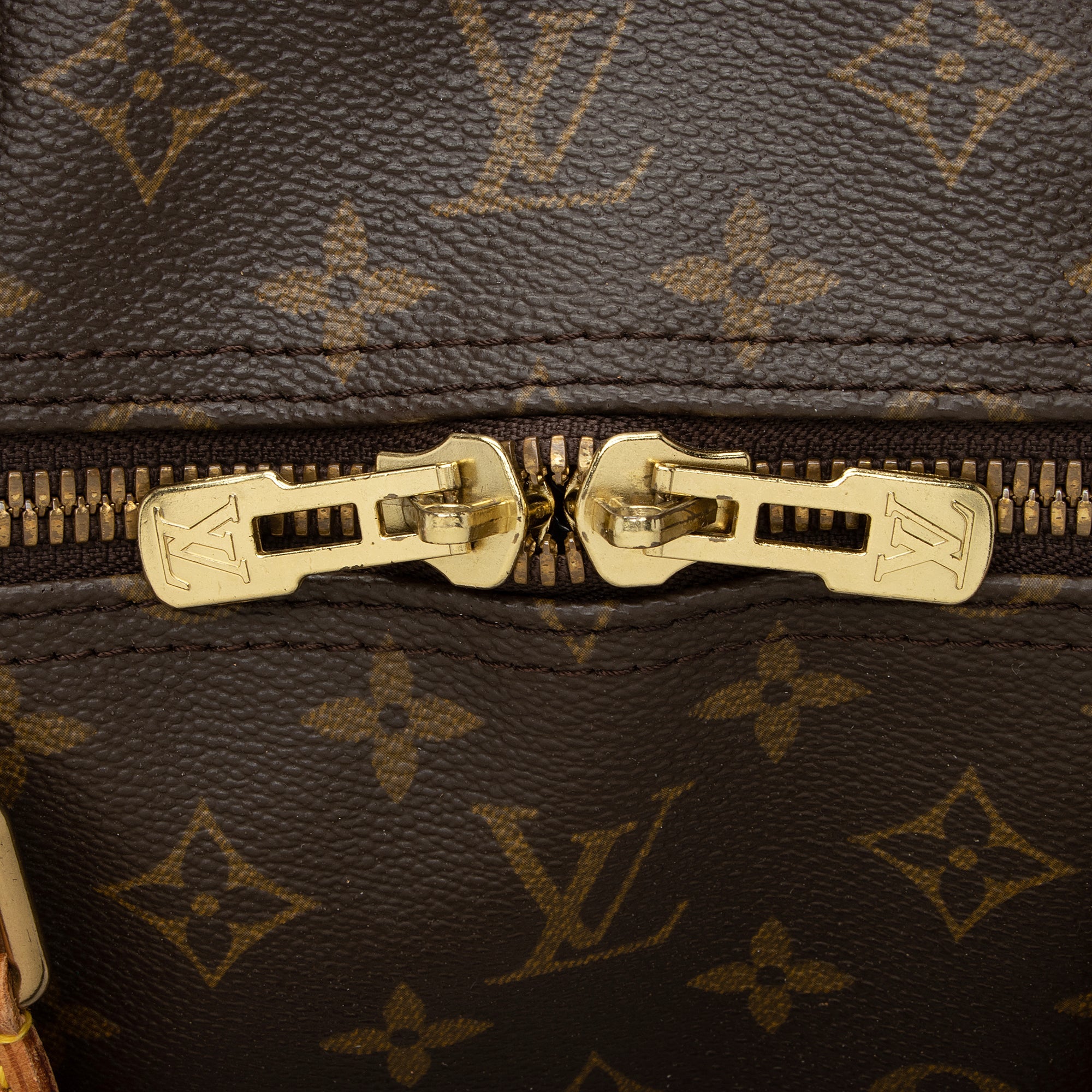 Louis Vuitton Vintage Monogram Canvas Keepall Bandouliere 60 Duffle Bag (SHF-Nob4B7)