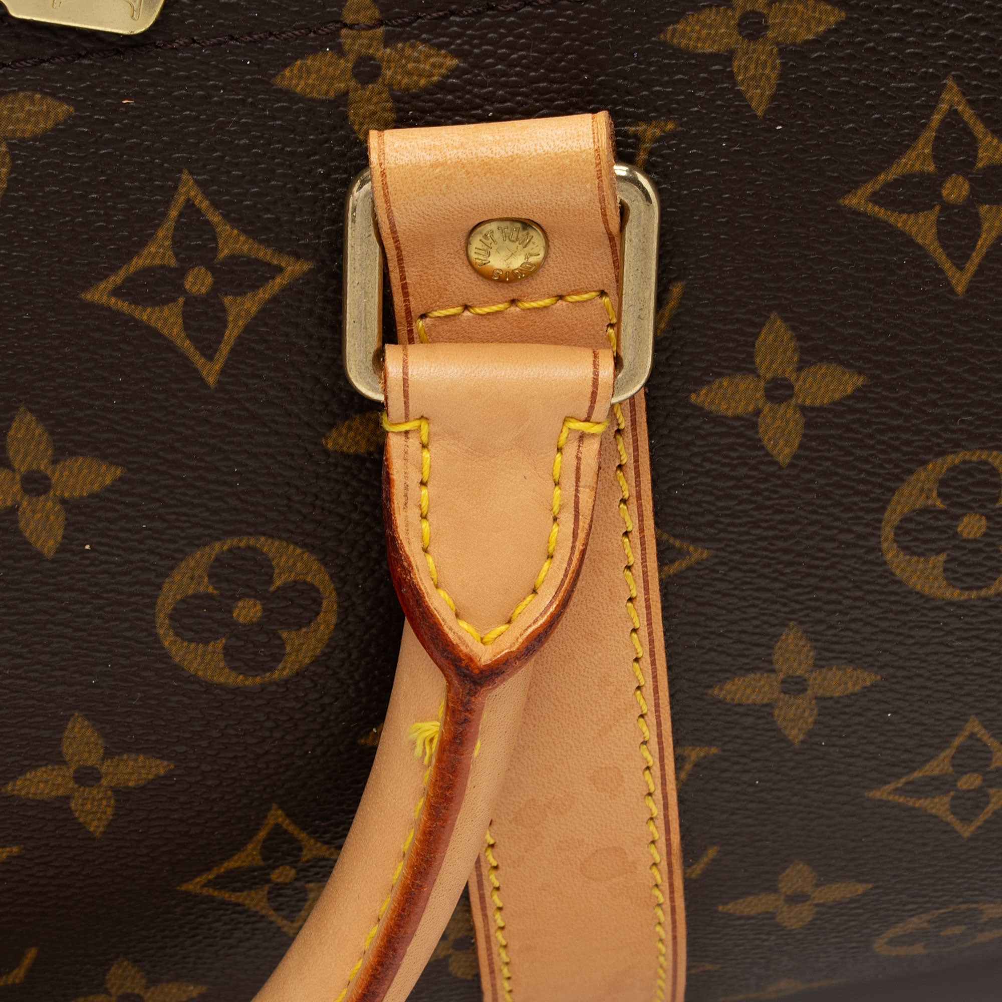 Louis Vuitton Vintage Monogram Canvas Keepall Bandouliere 60 Duffle Bag (SHF-2g6q76)