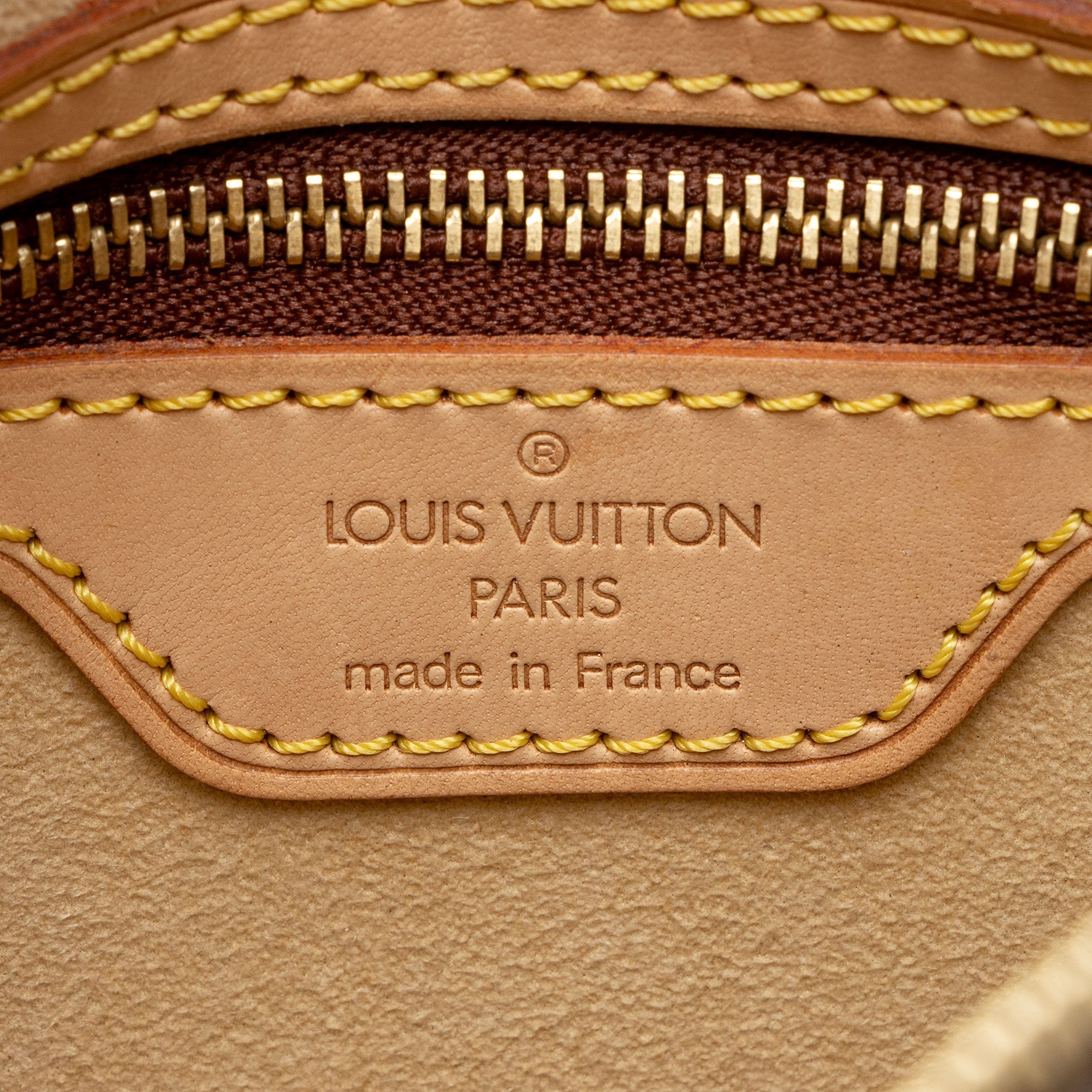 Louis Vuitton Vintage Monogram Canvas Looping MM Shoulder Bag (SHF-f9pQKf)