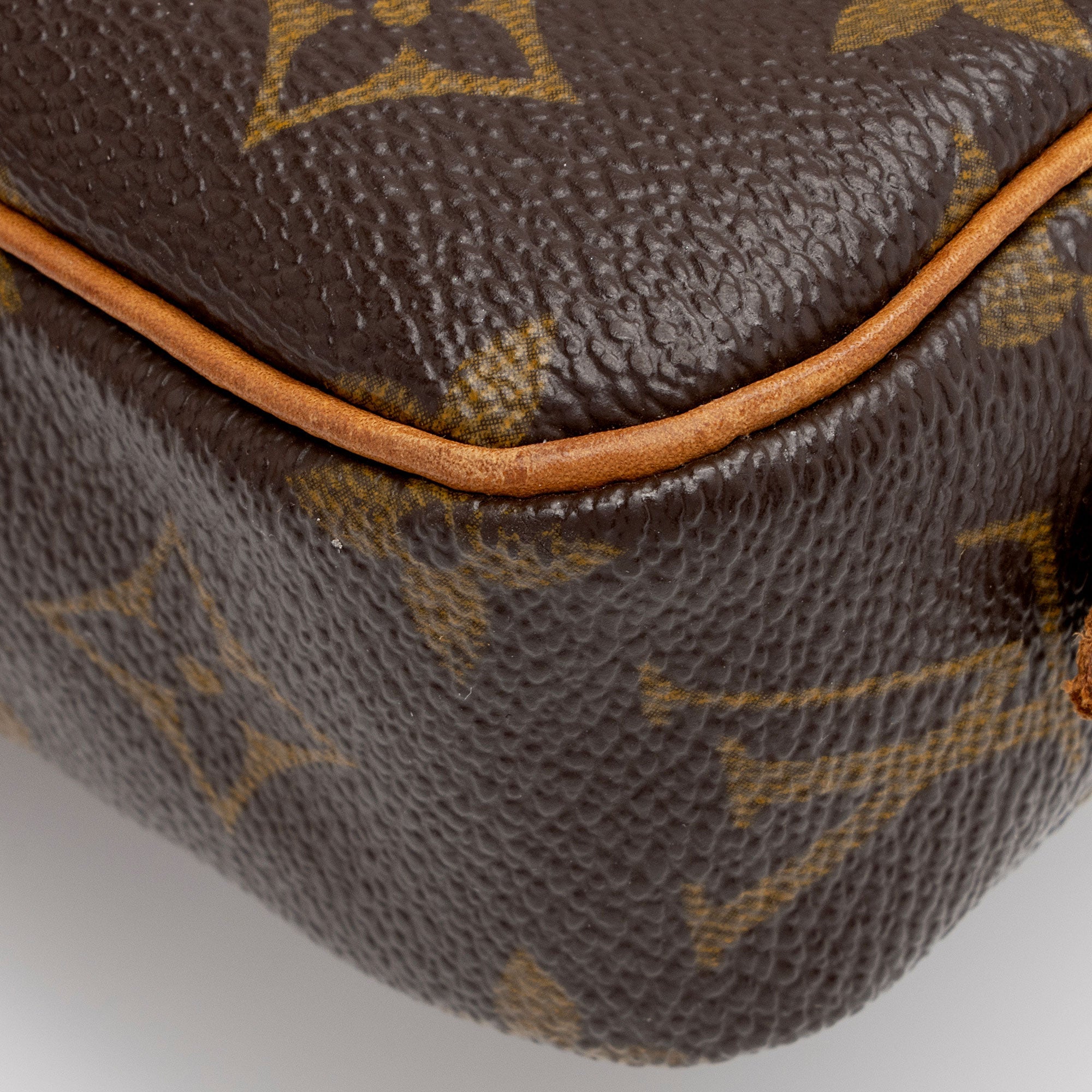 Louis Vuitton Vintage Monogram Canvas Marly Bandouliere Shoulder Bag (SHF-drwHl6)